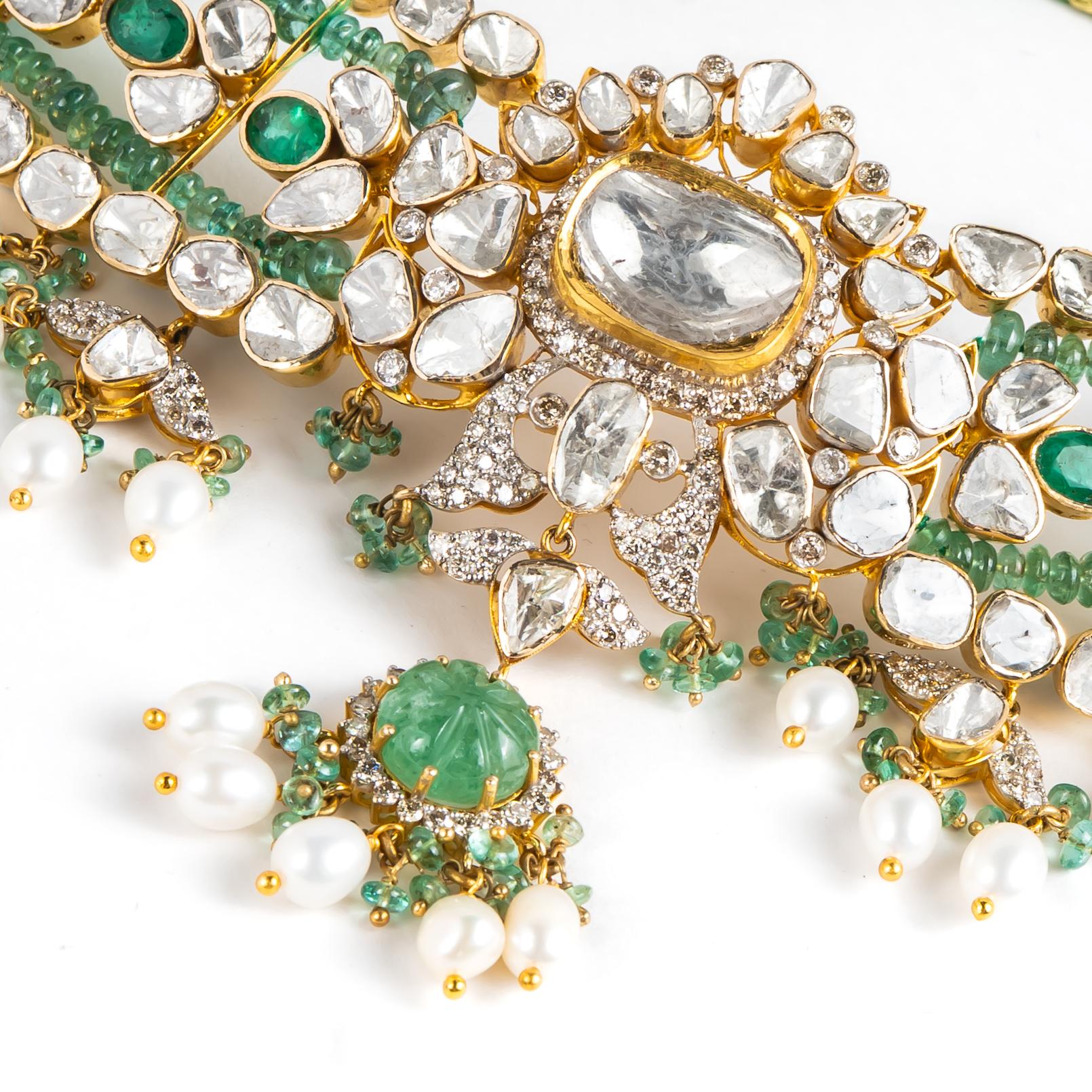Women's Natural Emerald & diamond polki necklace set in 14k gold For Sale