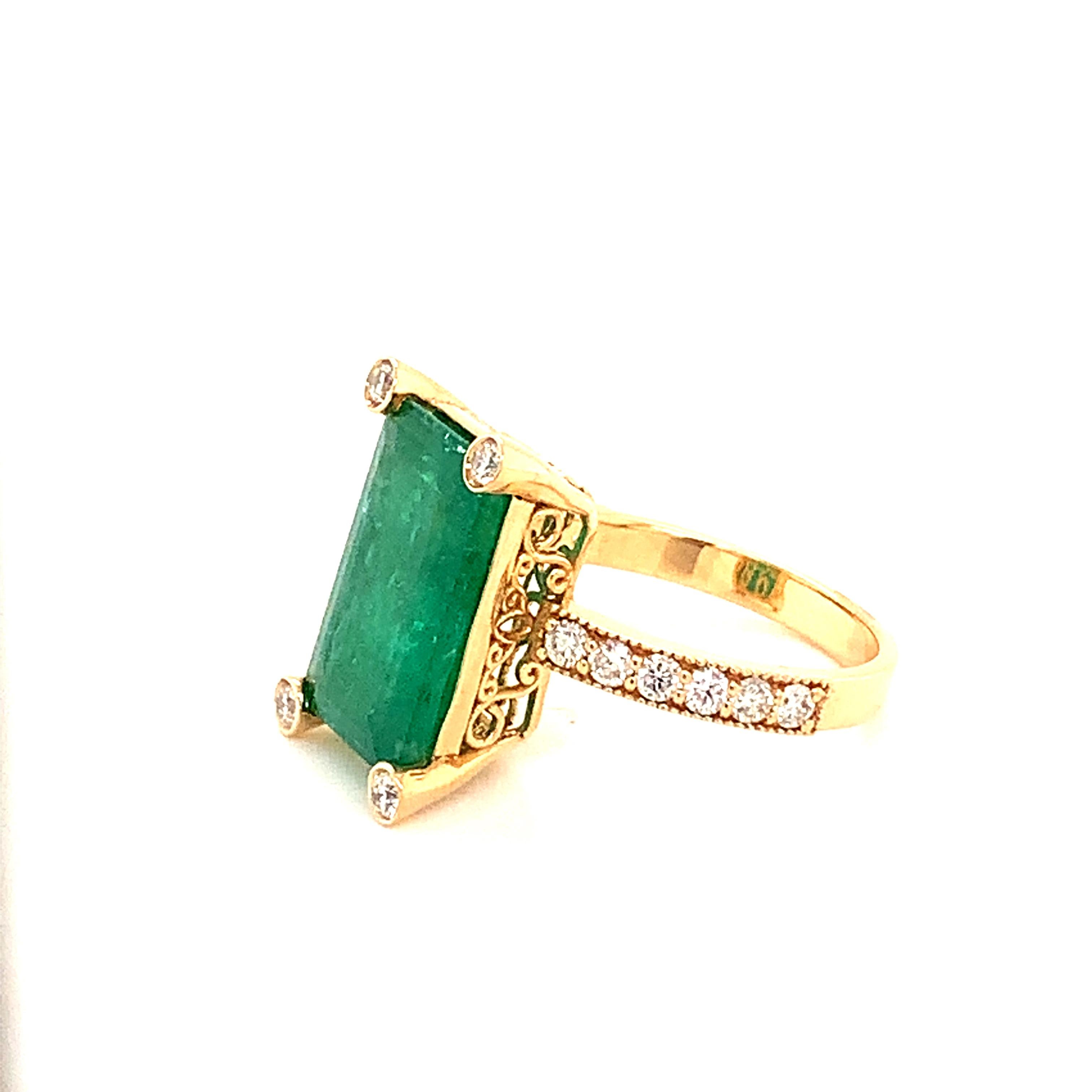 Natural Emerald Diamond Ring 14k Gold 4.37 TCW GIA Certified In New Condition For Sale In Brooklyn, NY
