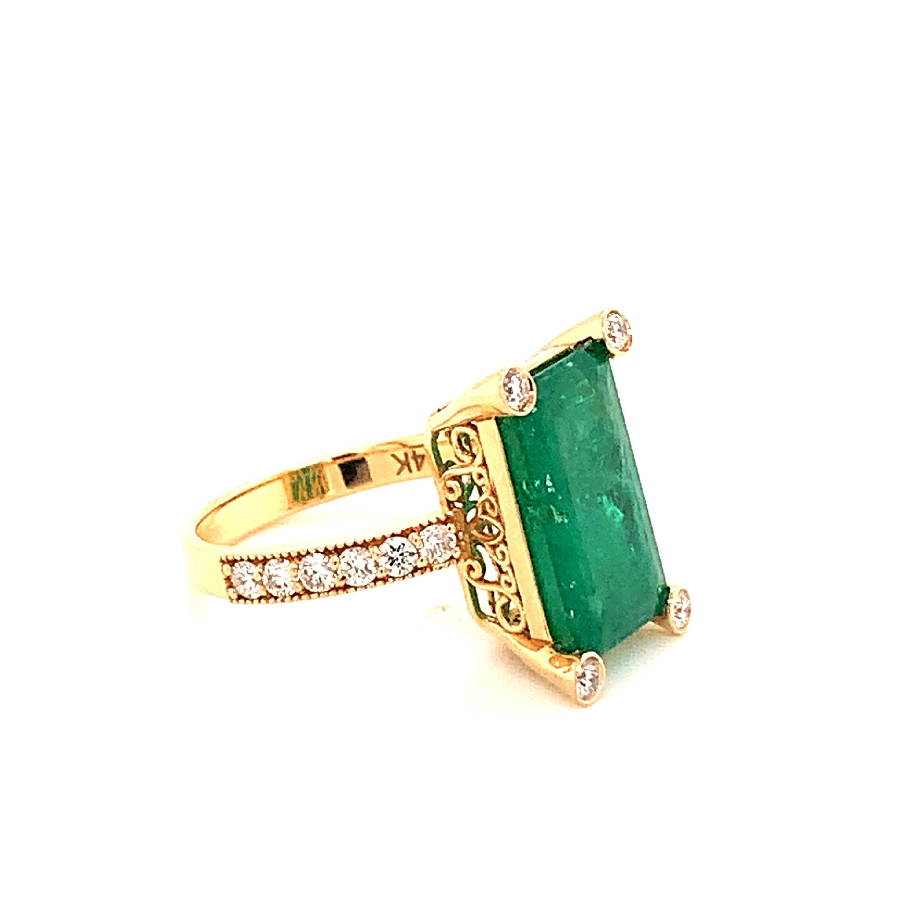 Natural Emerald Diamond Ring 14k Gold 4.37 TCW GIA Certified For Sale 2