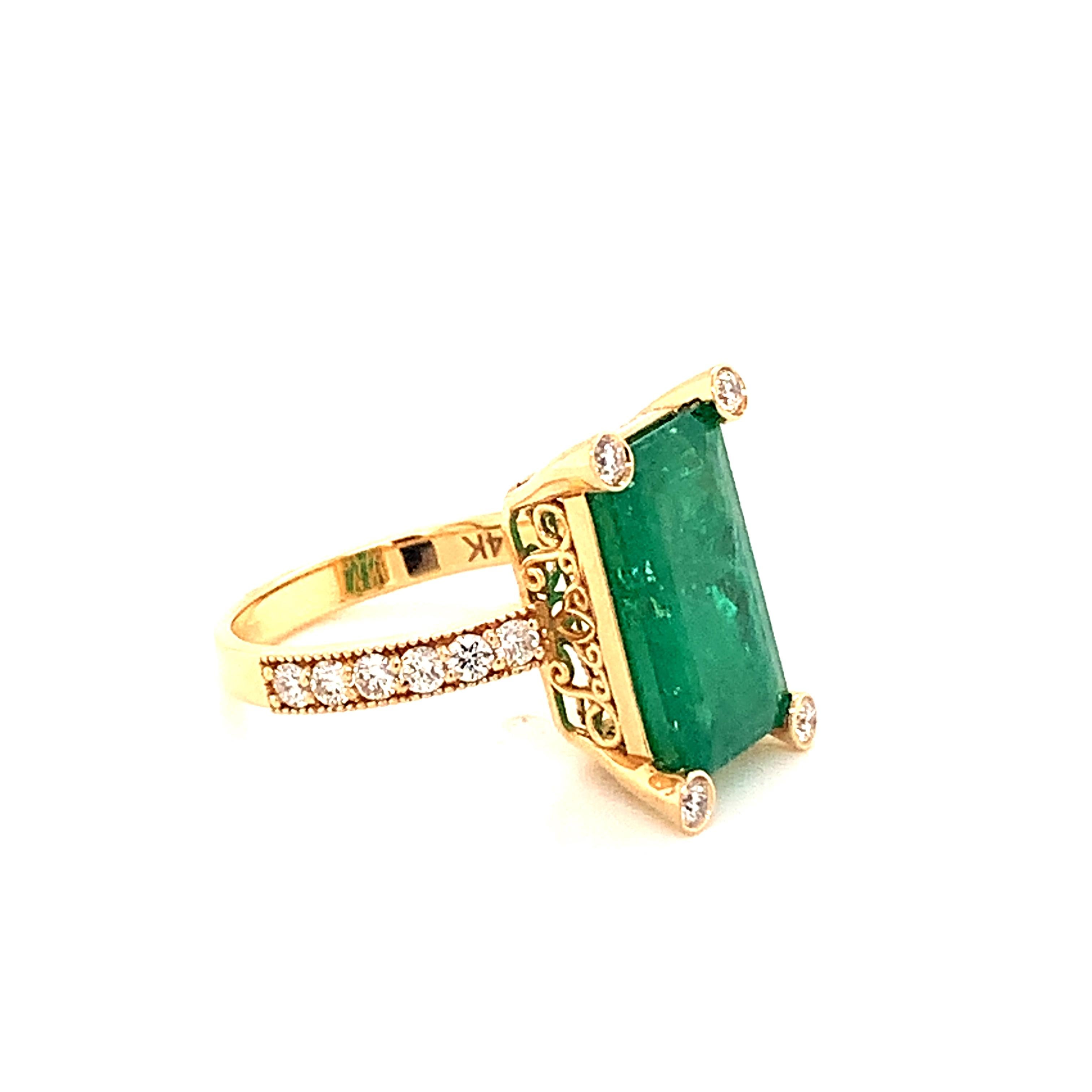 Natural Emerald Diamond Ring 14k Gold 4.37 TCW GIA Certified For Sale 3