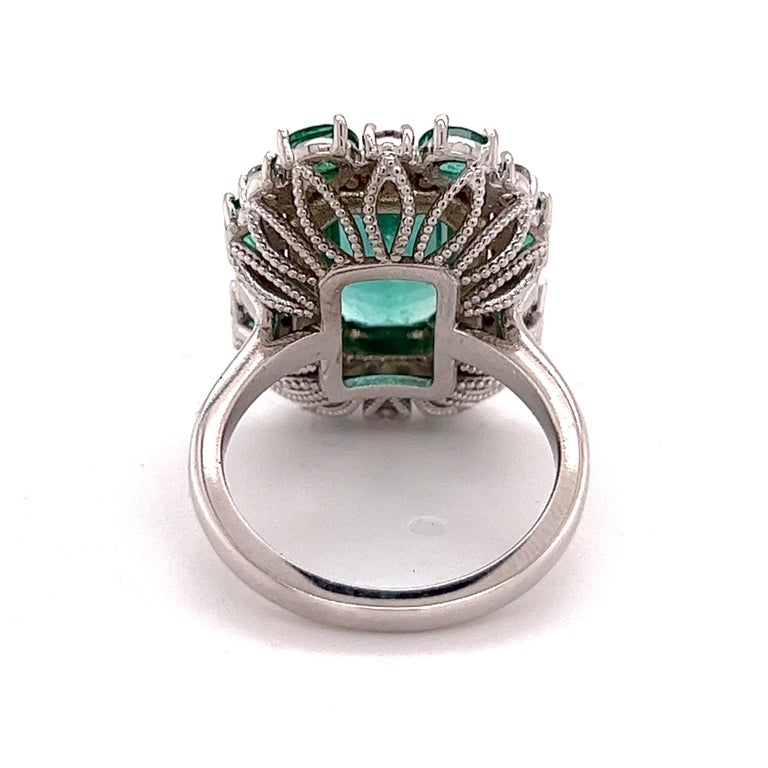Natural Emerald Diamond Ring 14k Gold 4.52 TCW GIA Certified In New Condition For Sale In Brooklyn, NY