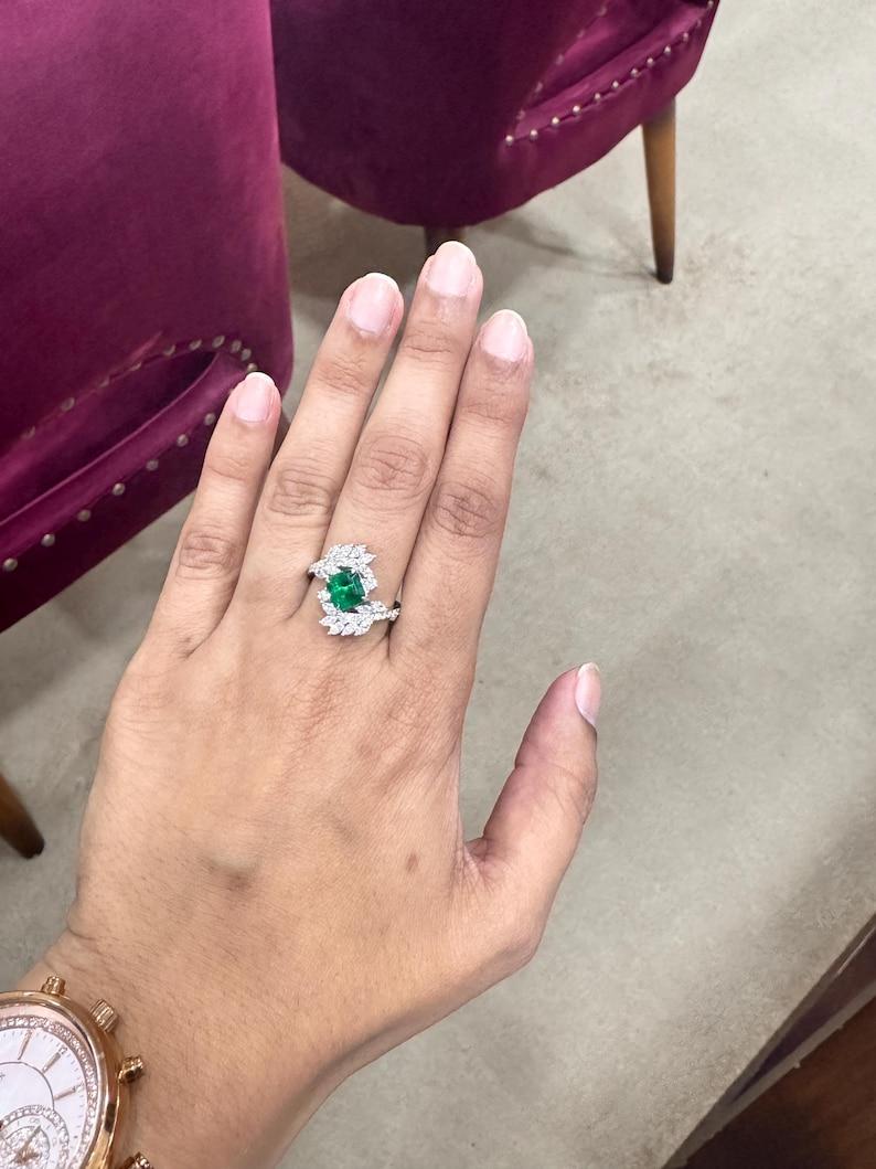 Natural Emerald Diamond Ring 18k Gold Bridal Ring Gold Jewelry For Sale 1