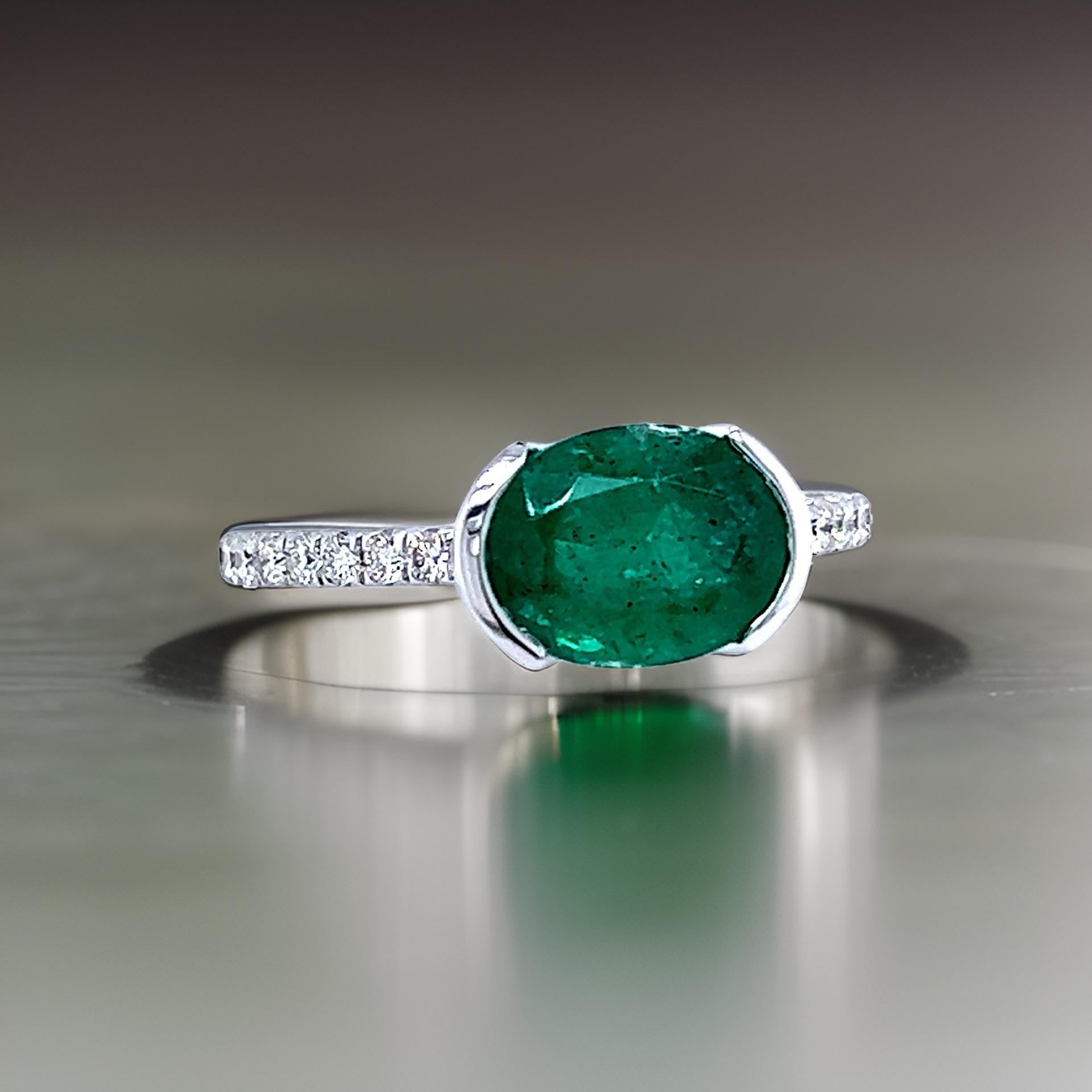 Natural Emerald Diamond Ring 6.5 14k W Gold 2.33 TCW Certified In New Condition For Sale In Brooklyn, NY