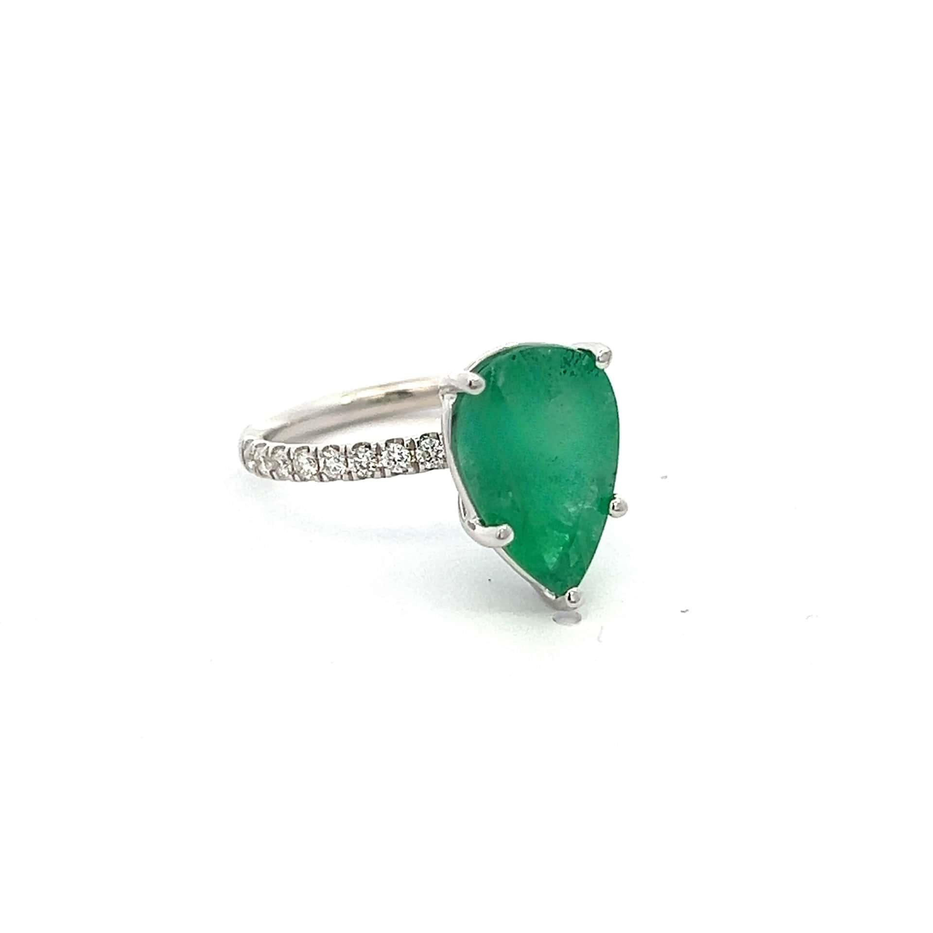 Natural Emerald Diamond Ring 6.5 14k WG 4.62 TCW Certified For Sale 1