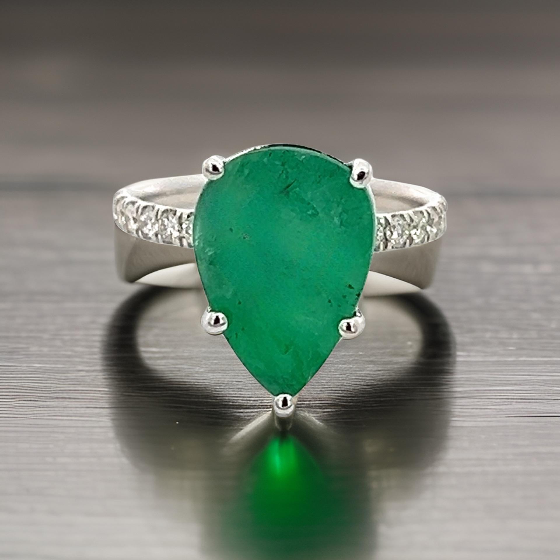 Natural Emerald Diamond Ring 6.5 14k WG 4.62 TCW Certified For Sale 2