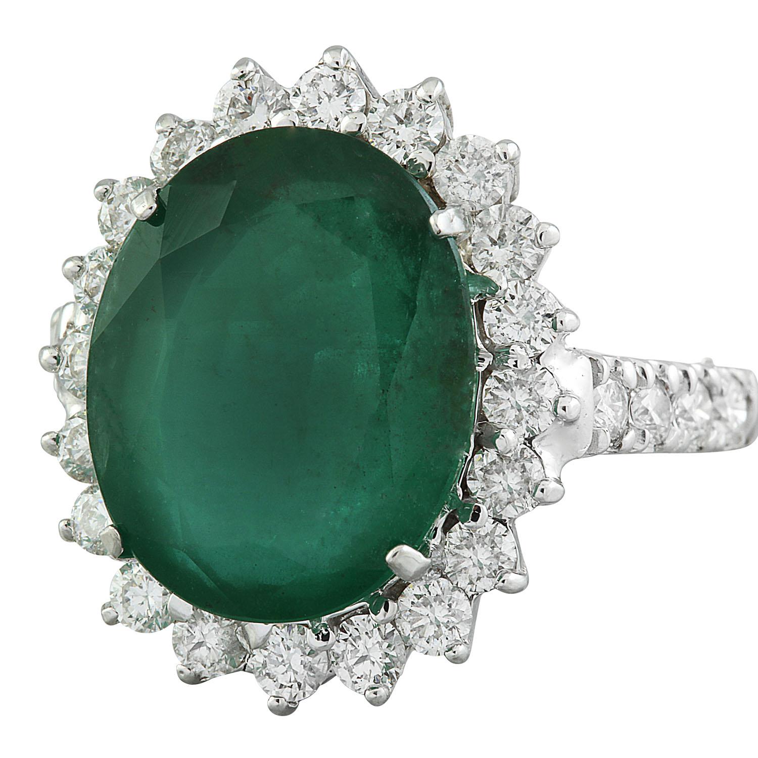 Natural Emerald Diamond Ring in 14 Karat Solid White Gold  In New Condition For Sale In Manhattan Beach, CA