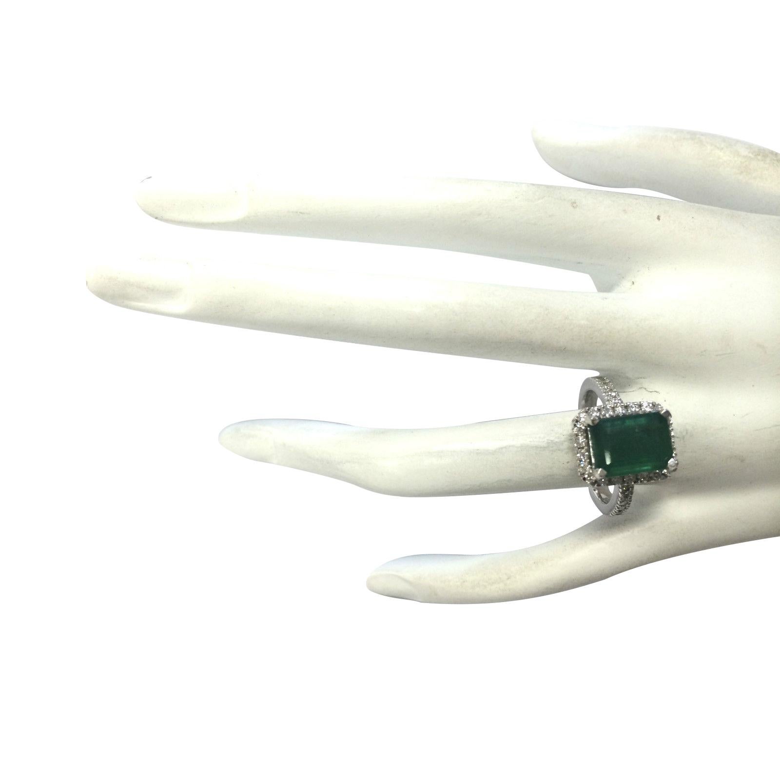 Natural Emerald Diamond Ring in 14 Karat Solid White Gold  For Sale 1