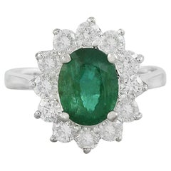 Radiant Elegance: Natürlicher Smaragd-Diamantring aus 14 Karat Weißgold