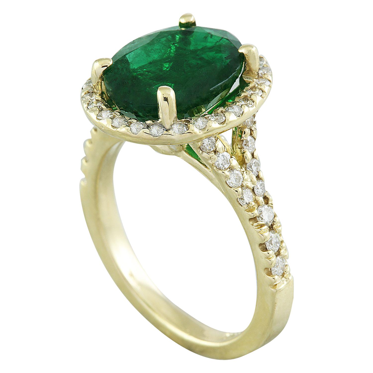 Natürlicher Smaragd-Diamantring aus 14 Karat massivem Gelbgold  (Ovalschliff) im Angebot