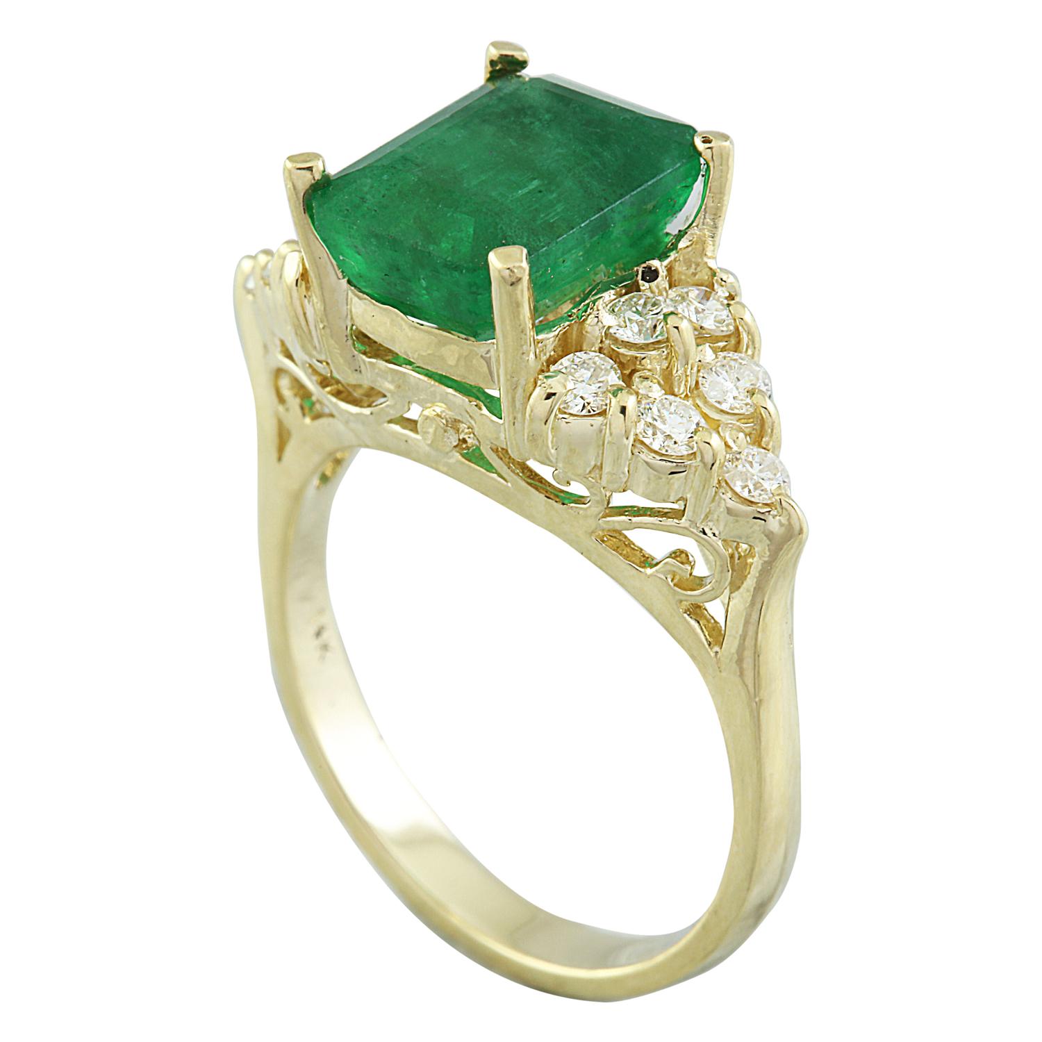 Emerald Cut Natural Emerald  Diamond Ring In 14 Karat Yellow Gold For Sale