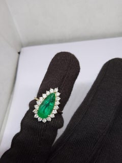Natural Emerald & Diamond Ring in 14k Gold