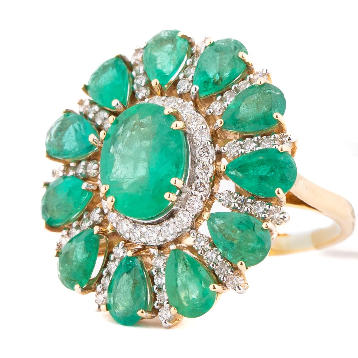 Emerald Cut Natural Emerald & diamond Ring in 14k gold For Sale