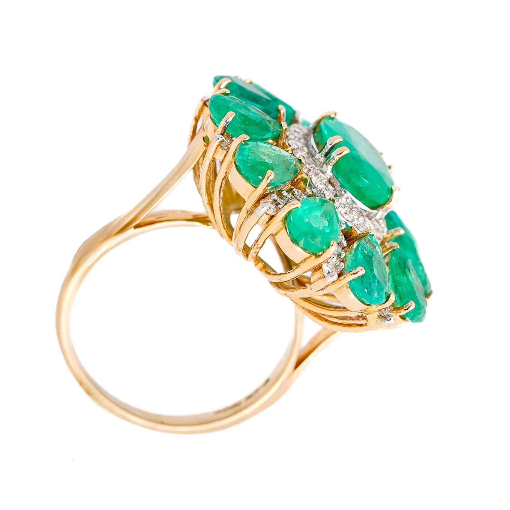 Natural Emerald & diamond Ring in 14k gold In New Condition For Sale In jaipur, IN