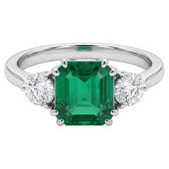 Natural Emerald & Diamond Ring in 14k Gold