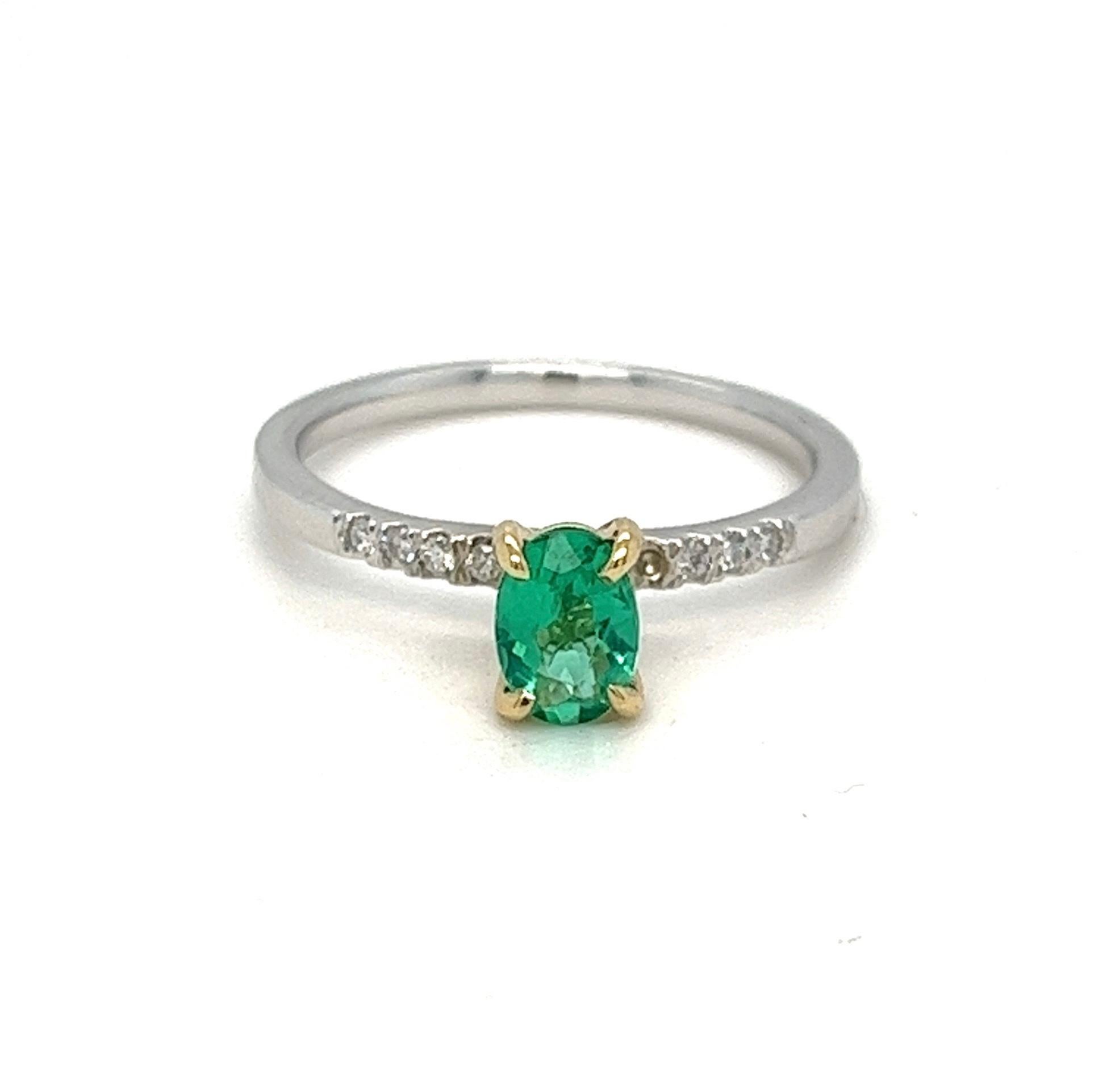 Natürlicher Smaragd-Diamant-Ring aus 14 Karat Gold im Angebot 6