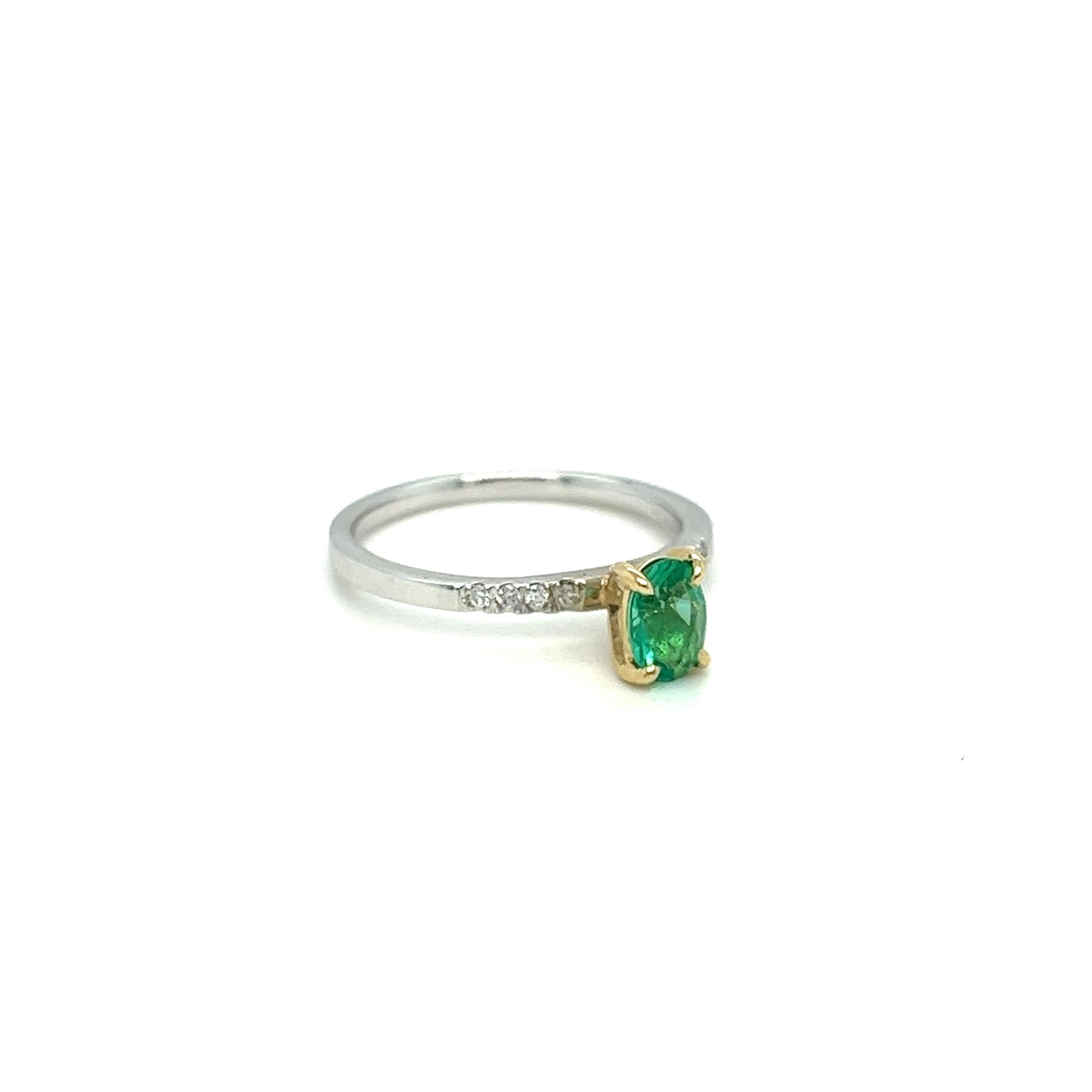 Natürlicher Smaragd-Diamant-Ring aus 14 Karat Gold im Zustand „Hervorragend“ im Angebot in Miami, FL