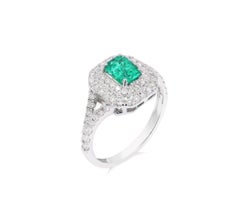 Natural Colombian Emerald & Diamond Ring in 18k Gold
