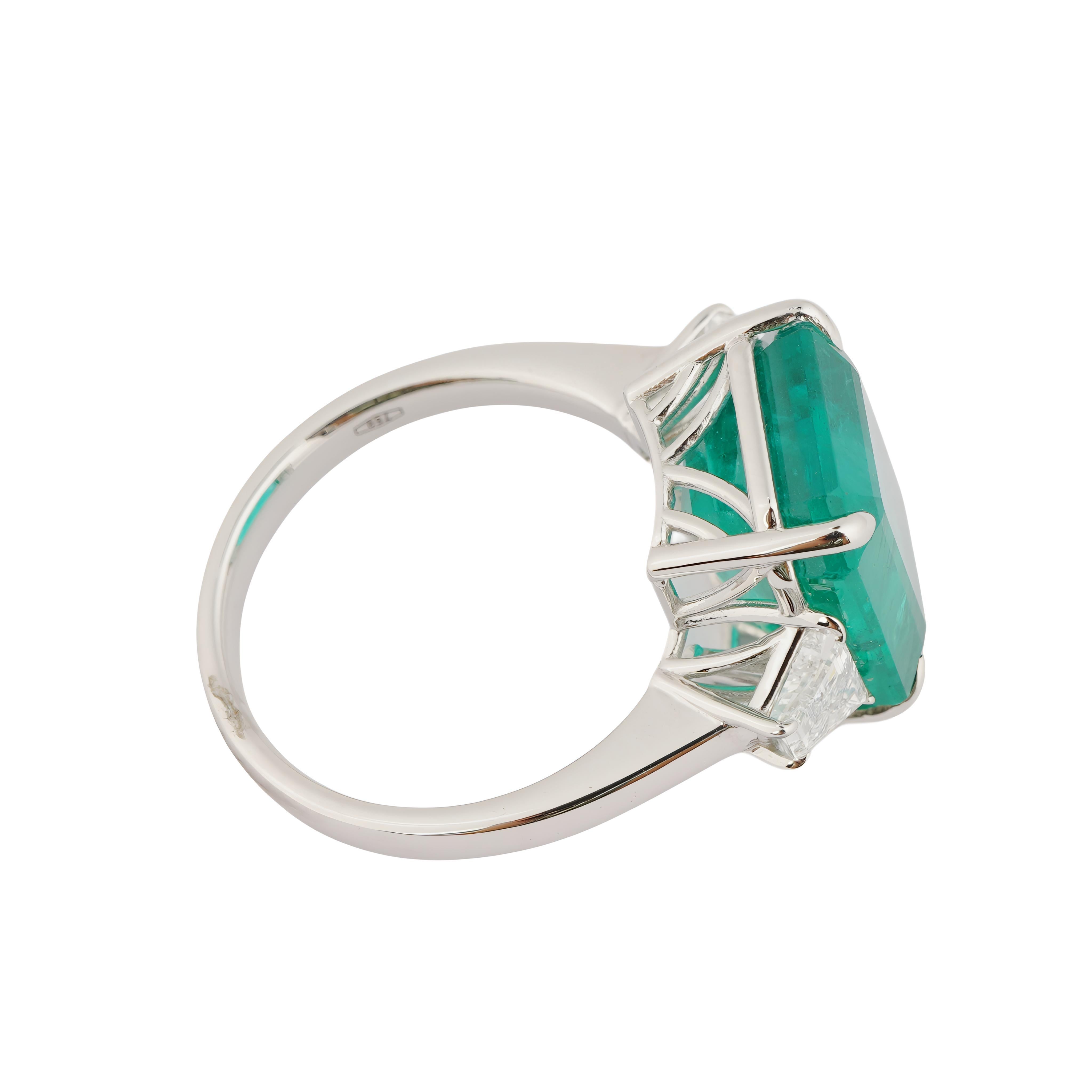 Taglio smeraldo Natural Zambian high quality emerald diamond ring in 18k gold in vendita