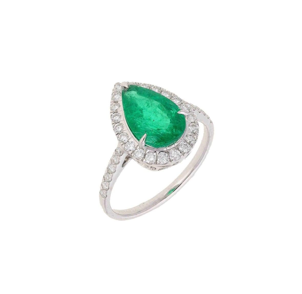 Natürlicher Smaragd-Diamantring aus 18 Karat Gold im Zustand „Neu“ im Angebot in jaipur, IN