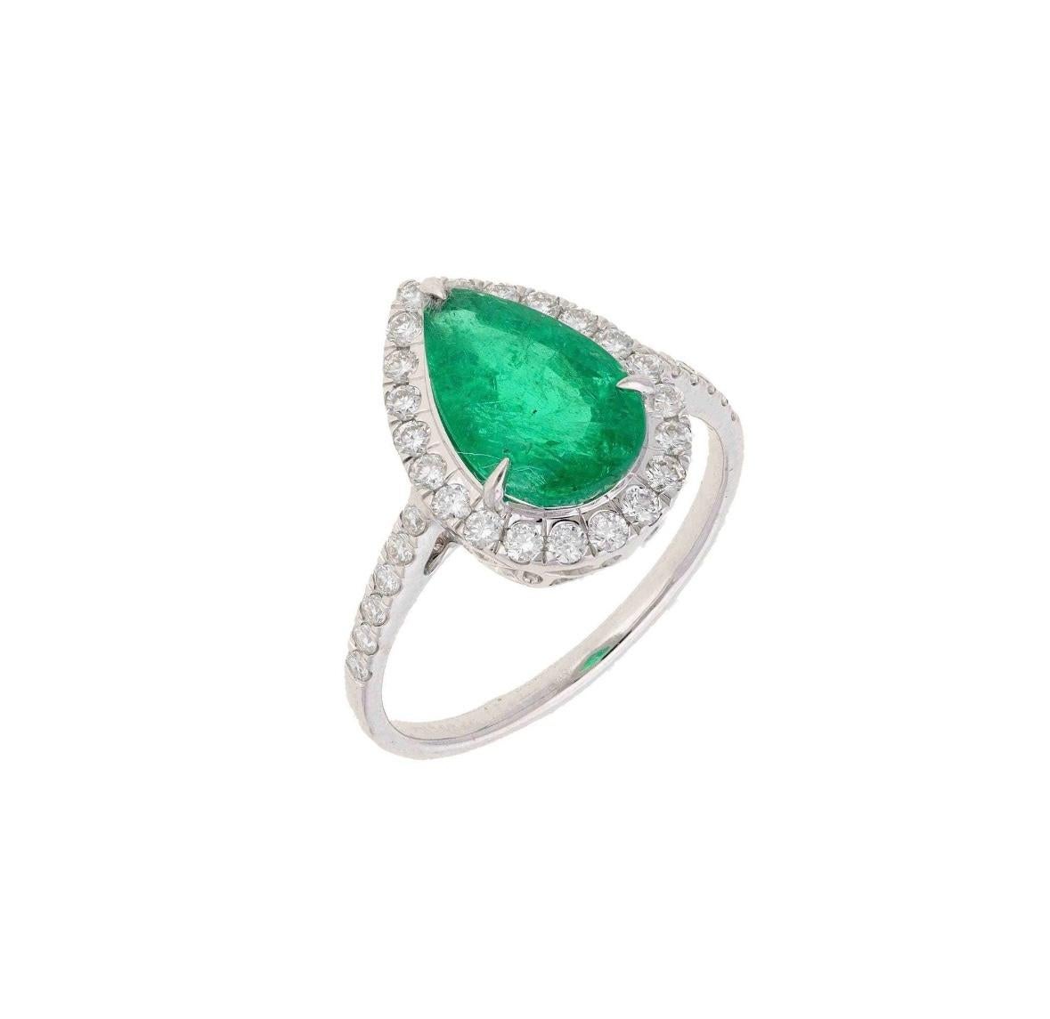 Natürlicher Smaragd-Diamantring aus 18 Karat Gold Damen im Angebot