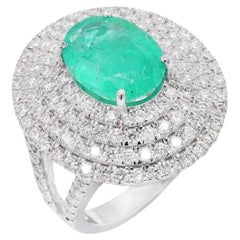 Natural Emerald Diamond Ring in 18k Gold