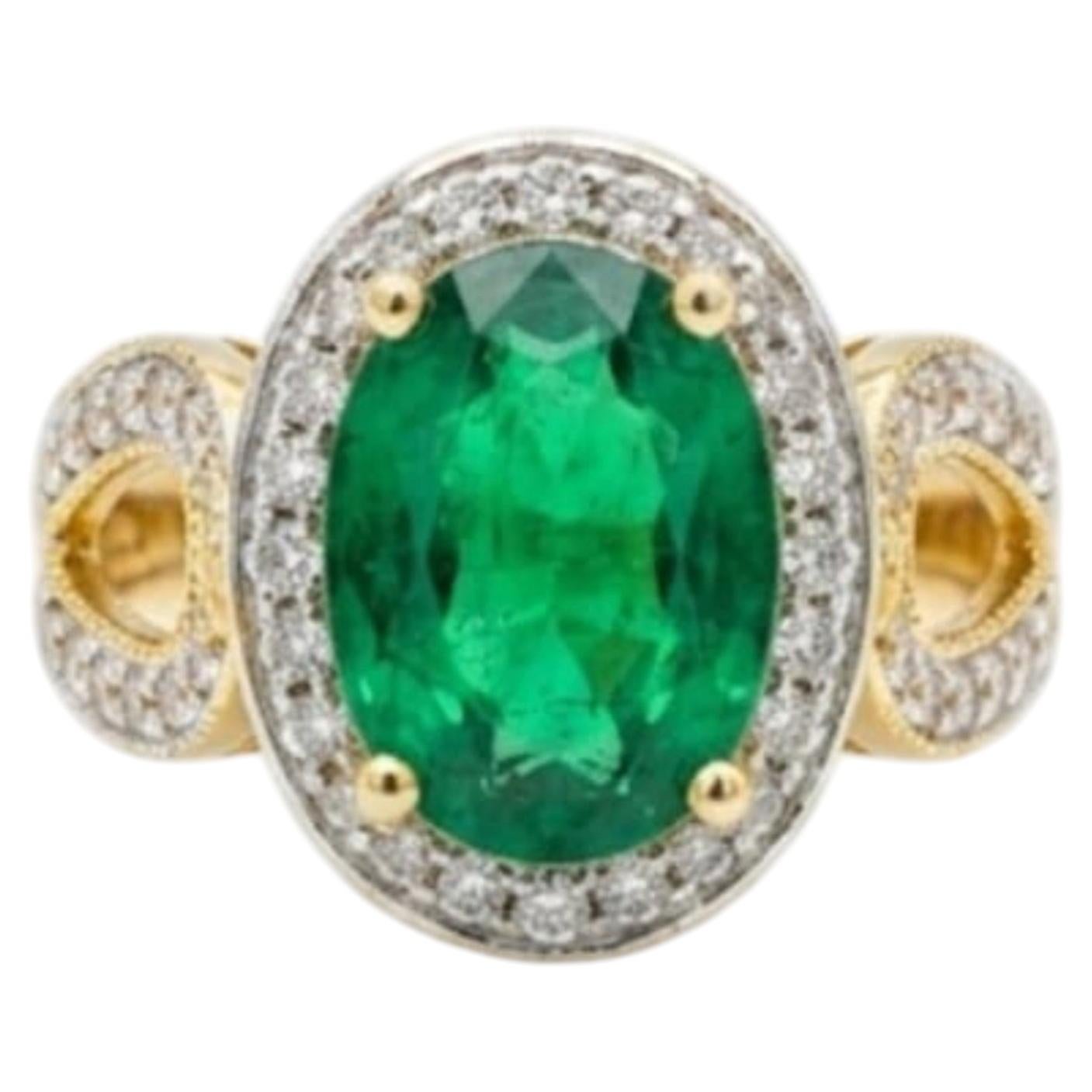 Natural Emerald & Diamond Ring in 18k Gold