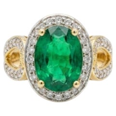 Natural Emerald & Diamond Ring in 18k Gold