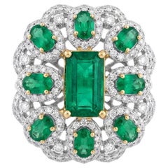 Natural Emerald & Diamond Ring in 18k Gold