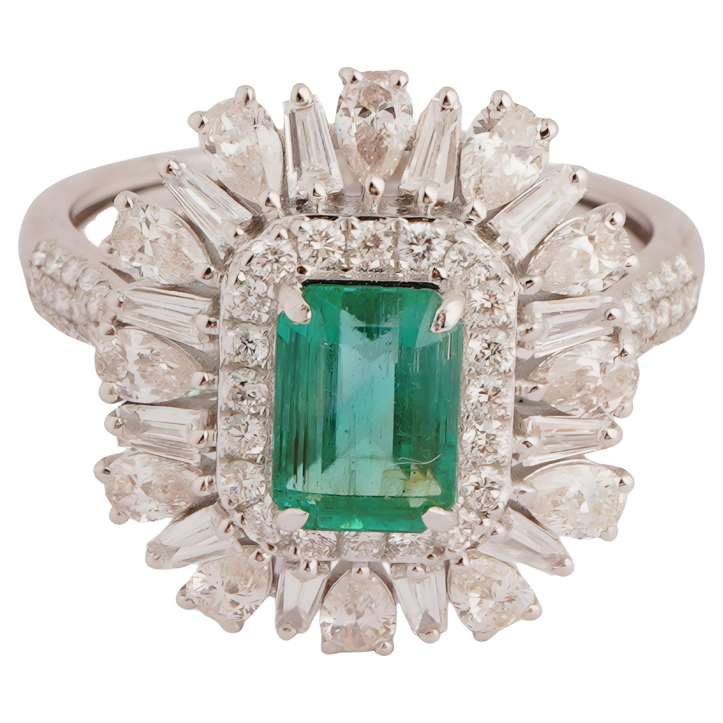 Natural emerald diamond ring in 18k gold