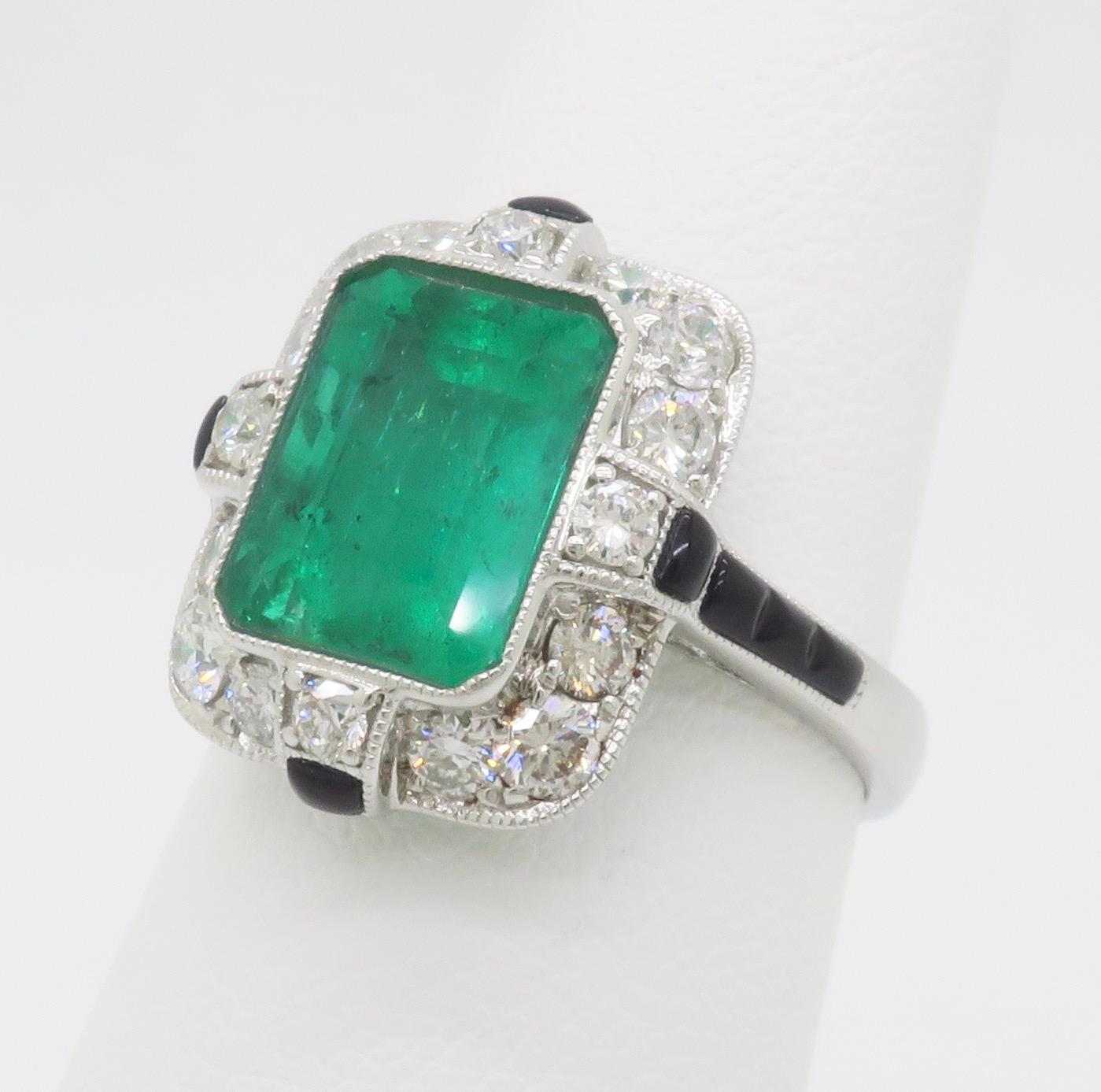 Natürlicher Smaragd & Diamantring aus 18k Weißgold Damen im Angebot