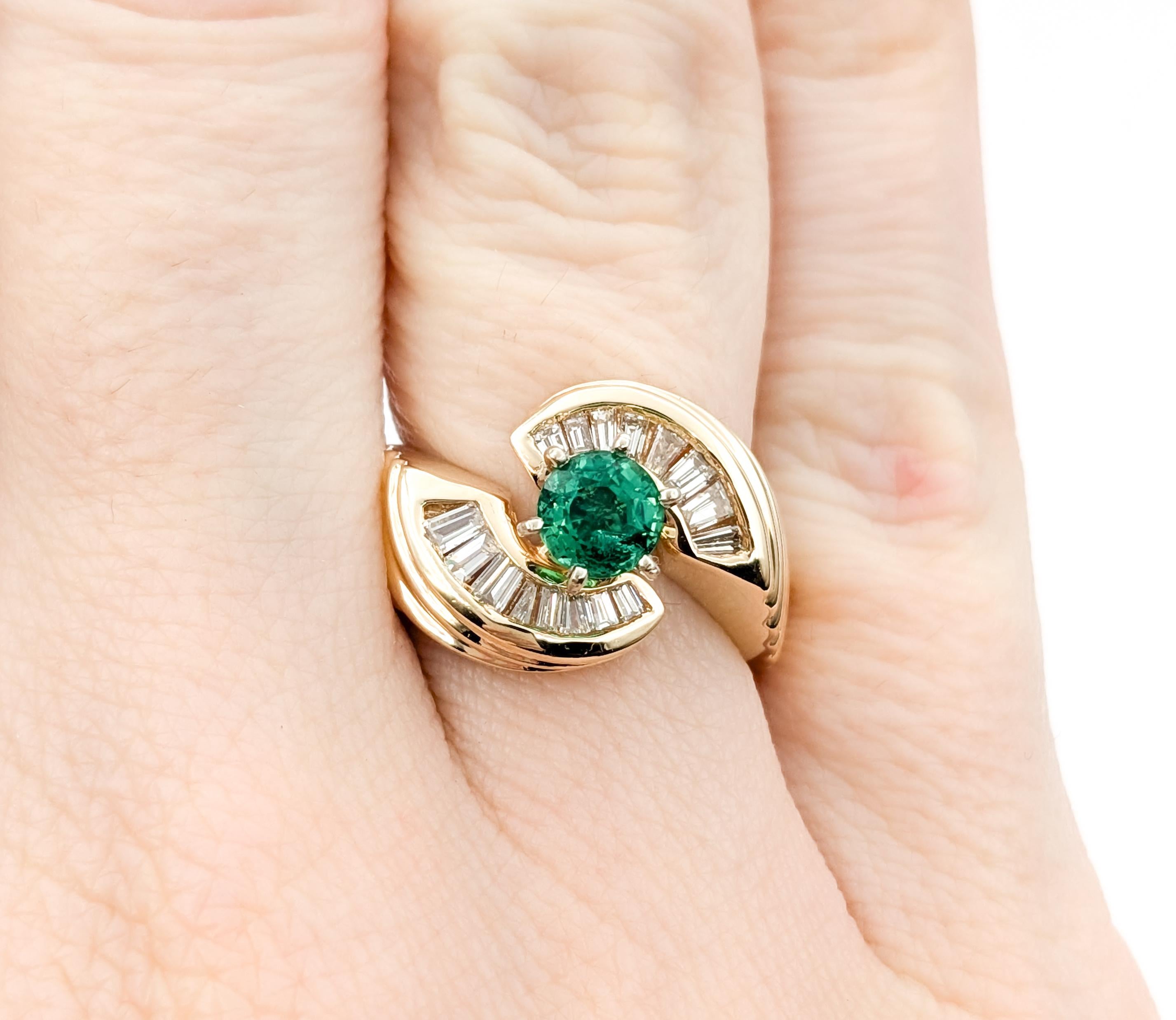 Natürlicher Smaragd & Diamant Ring in Gelbgold im Angebot 4