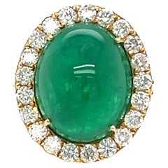 Natural Emerald Diamond ring set in 18-kt gold