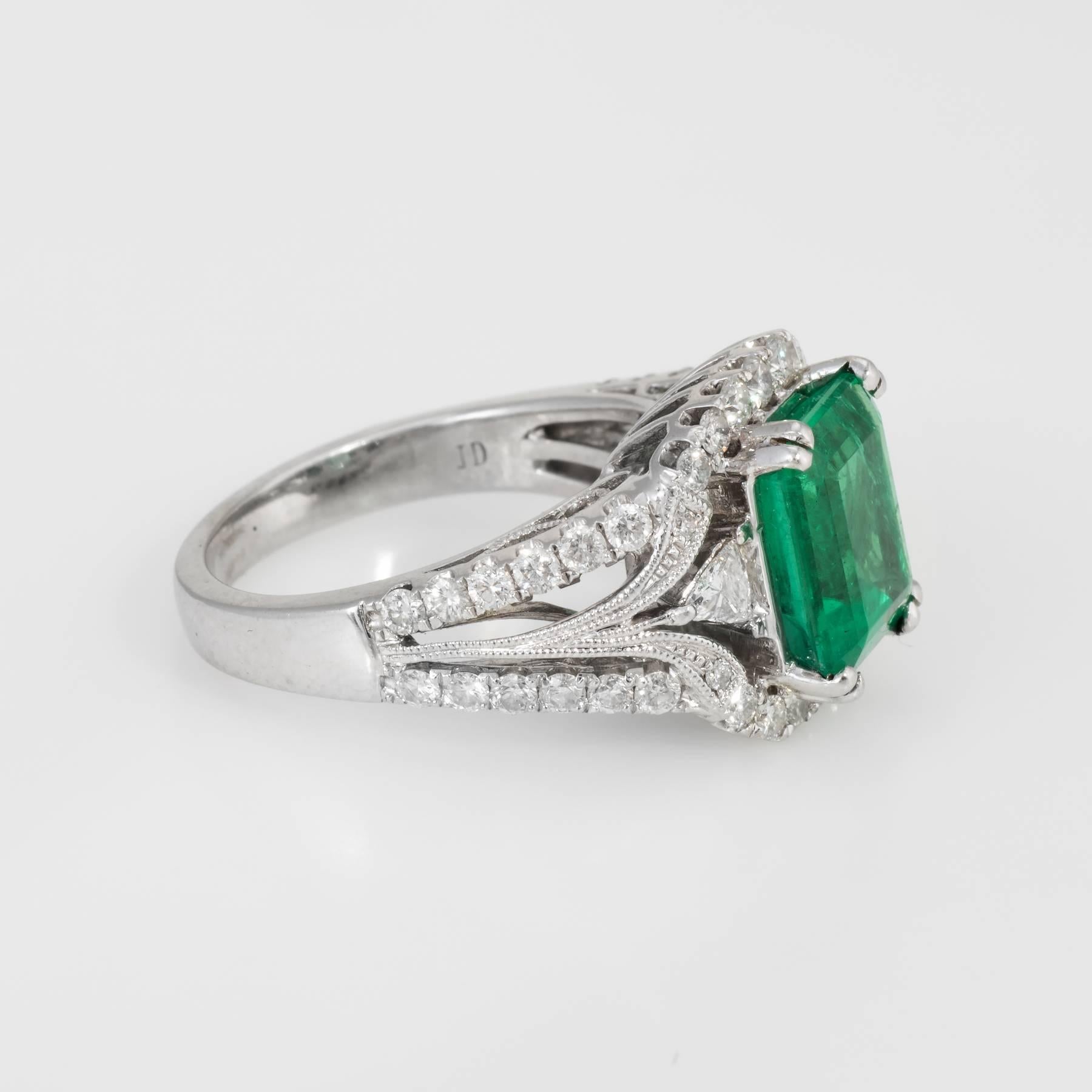 Modern Natural Emerald Diamond Ring Vintage 18 Karat White Gold Heirloom