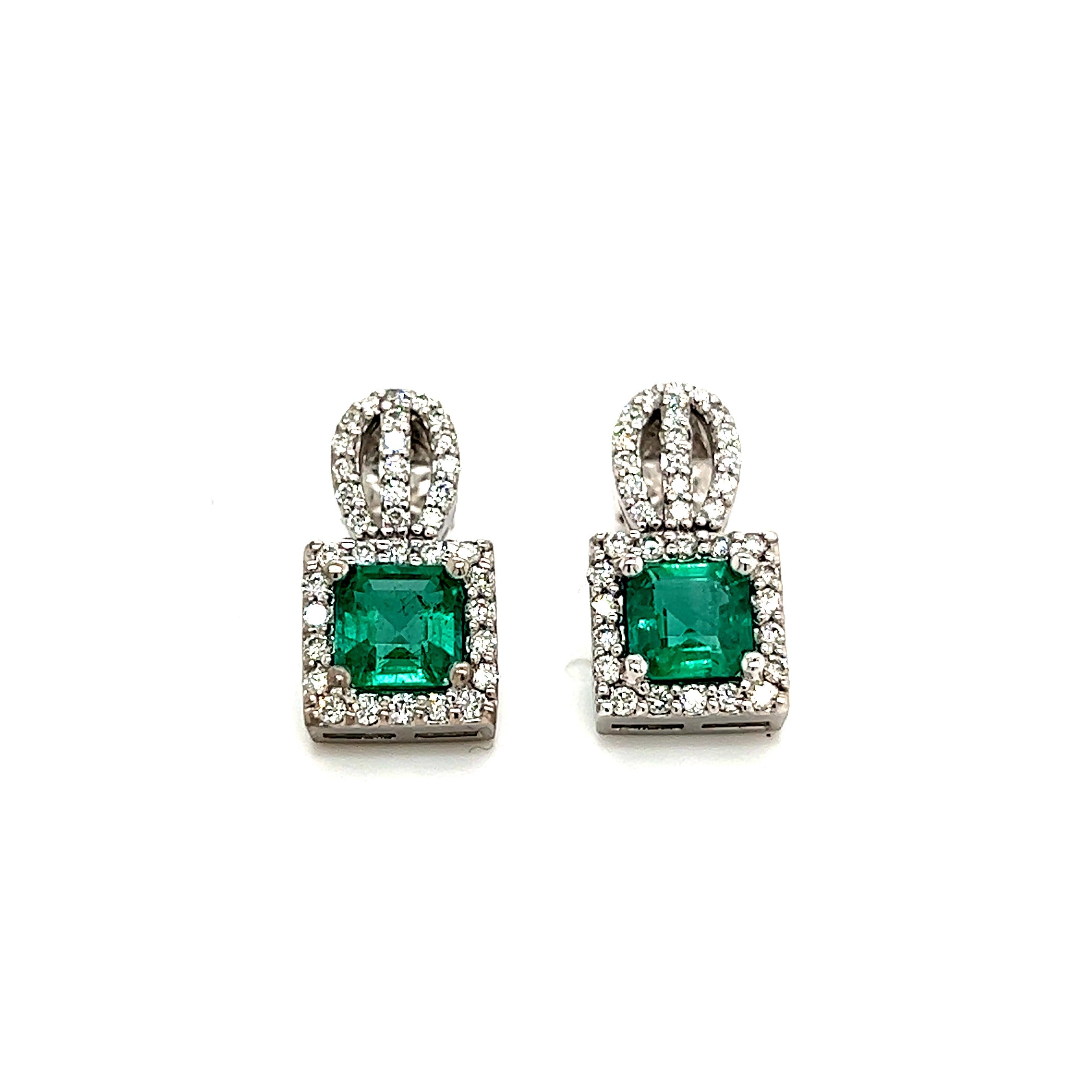 Orecchini con diamante smeraldo naturale in oro 14k 2,84 TCW certificati in vendita 3