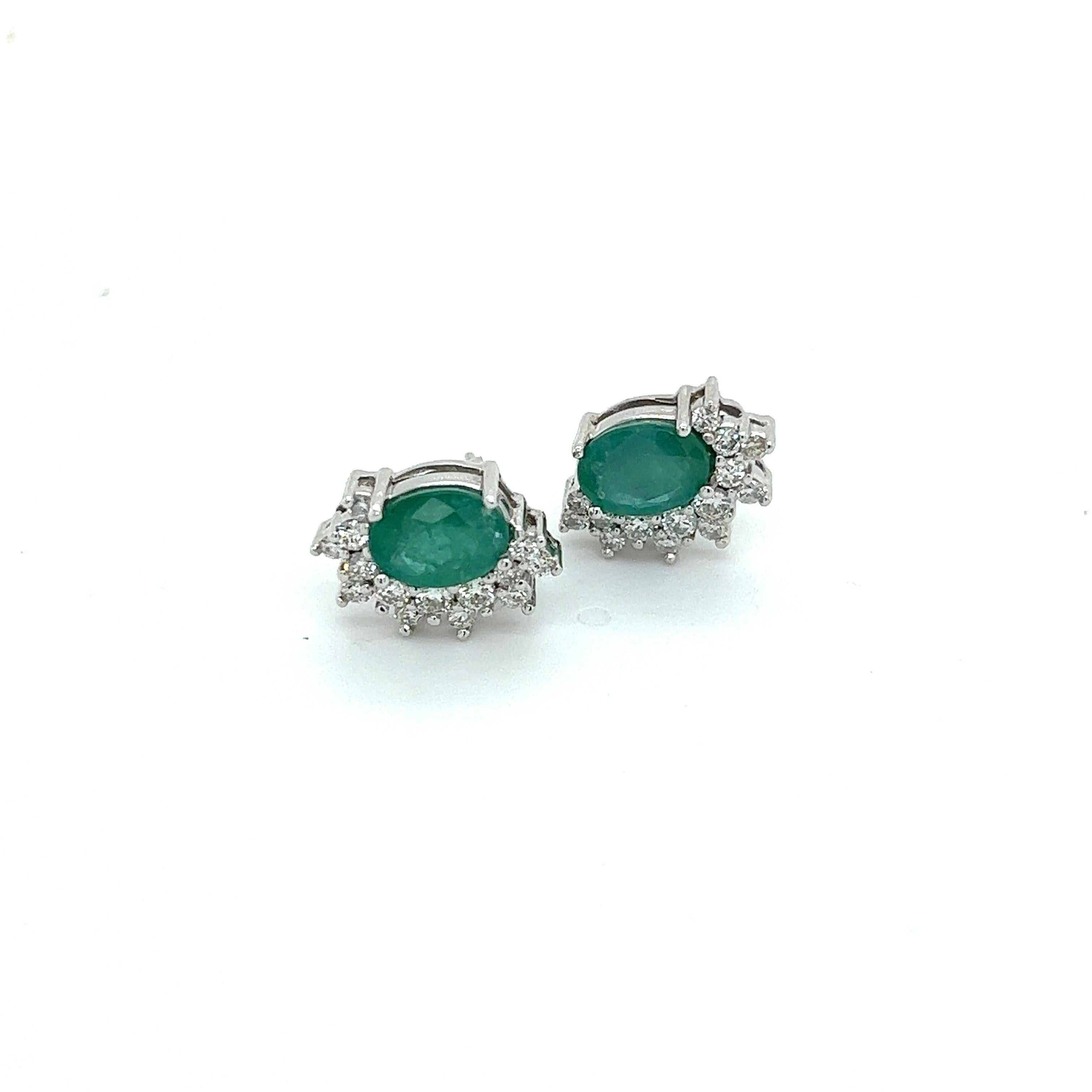 Natural Emerald Diamond Stud Earrings 14k White Gold 2.77 TCW Certified $6,950 211898

Nothing says, “I Love you” more than Diamonds and Pearls!

These Emerald earrings have been Certified, Inspected, and Appraised by Gemological Appraisal