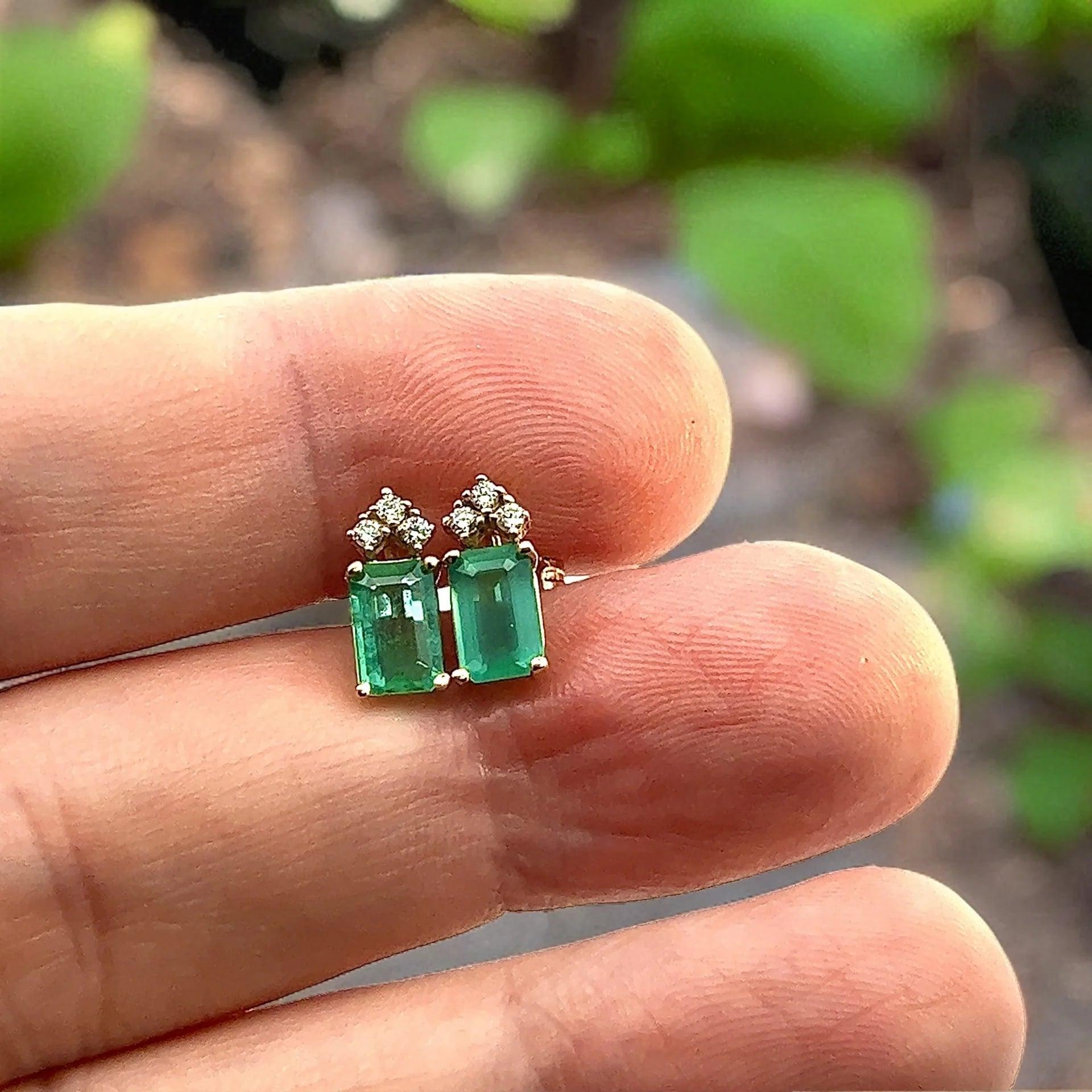 Natural Emerald Diamond Stud Earrings 14k Yellow Gold 1.59 TCW Certified For Sale 2