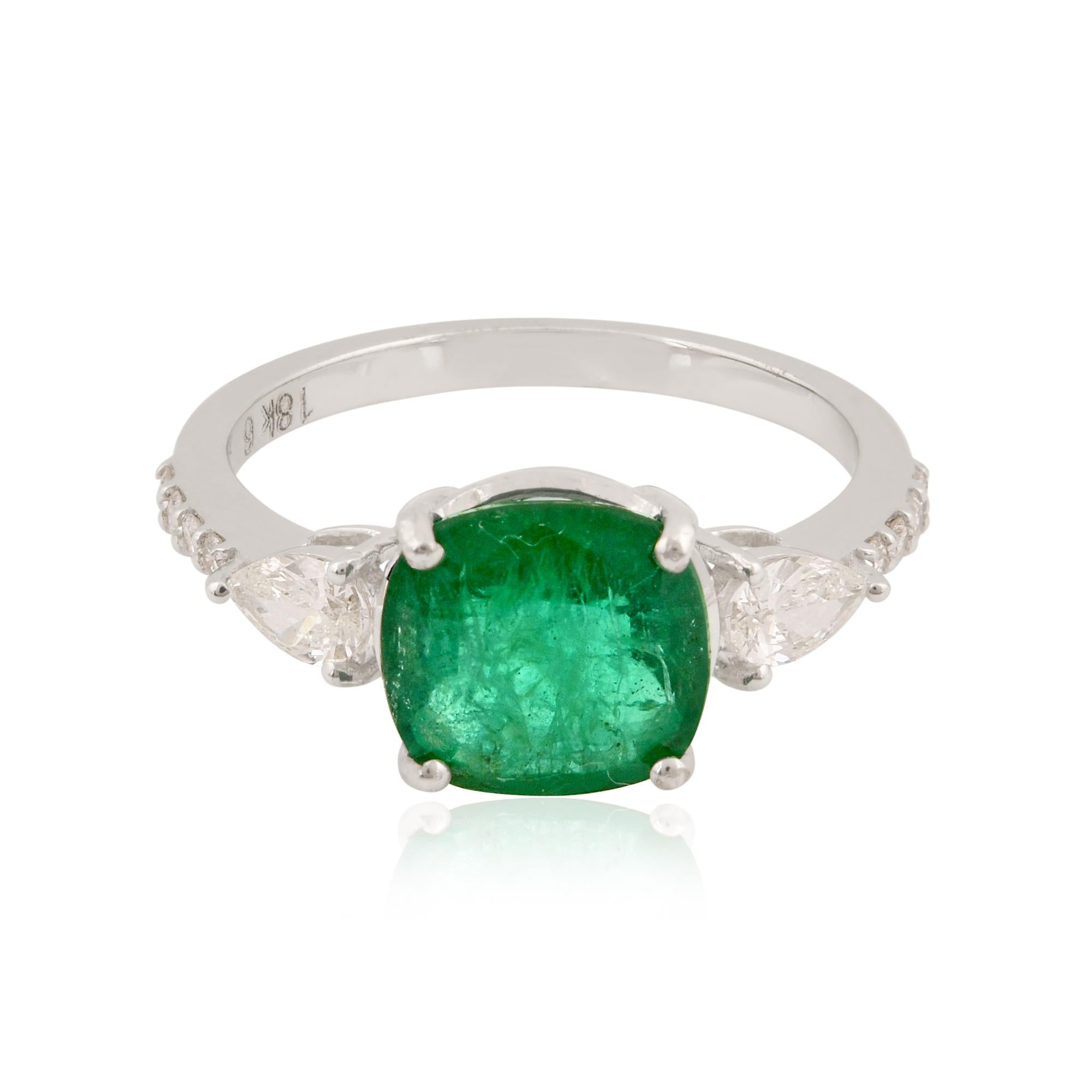 En vente :  Nature Emerald Diamond Three Stone Engagement Ring 14 Karat White Gold (bague de fiançailles à trois pierres en émeraude naturelle) 6