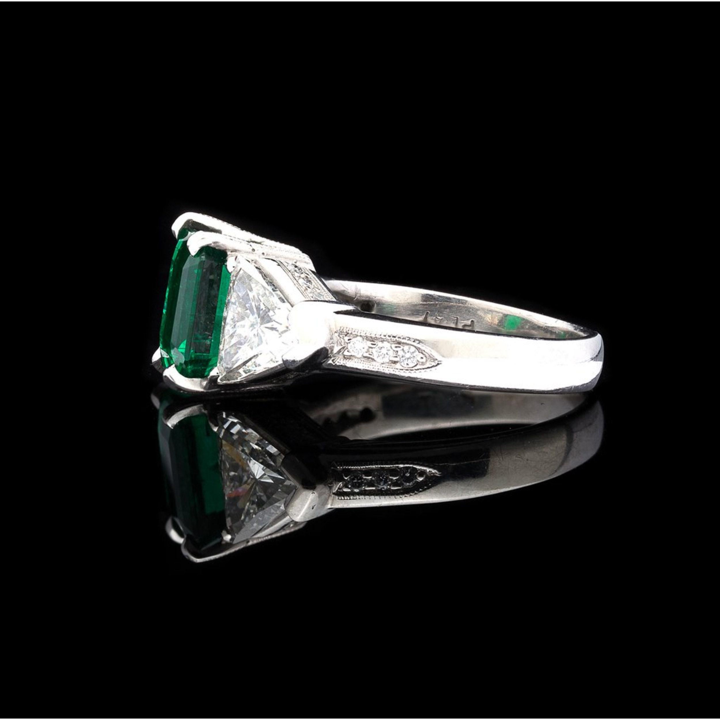 For Sale:  2.5 Carat Natural Emerald Diamond Three-Stone Ring, Emerald Diamond Wedding Ring 2
