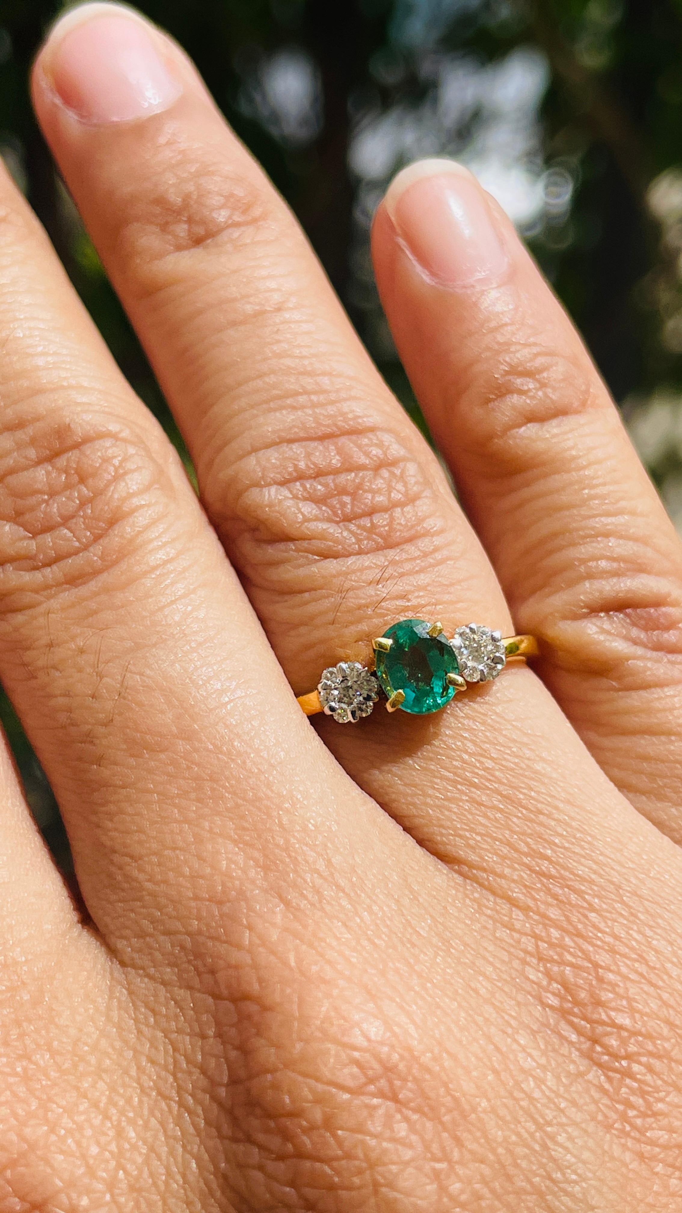 For Sale:  Natural Emerald Diamond Wedding Ring for Women in 18k Solid Yellow Gold 6