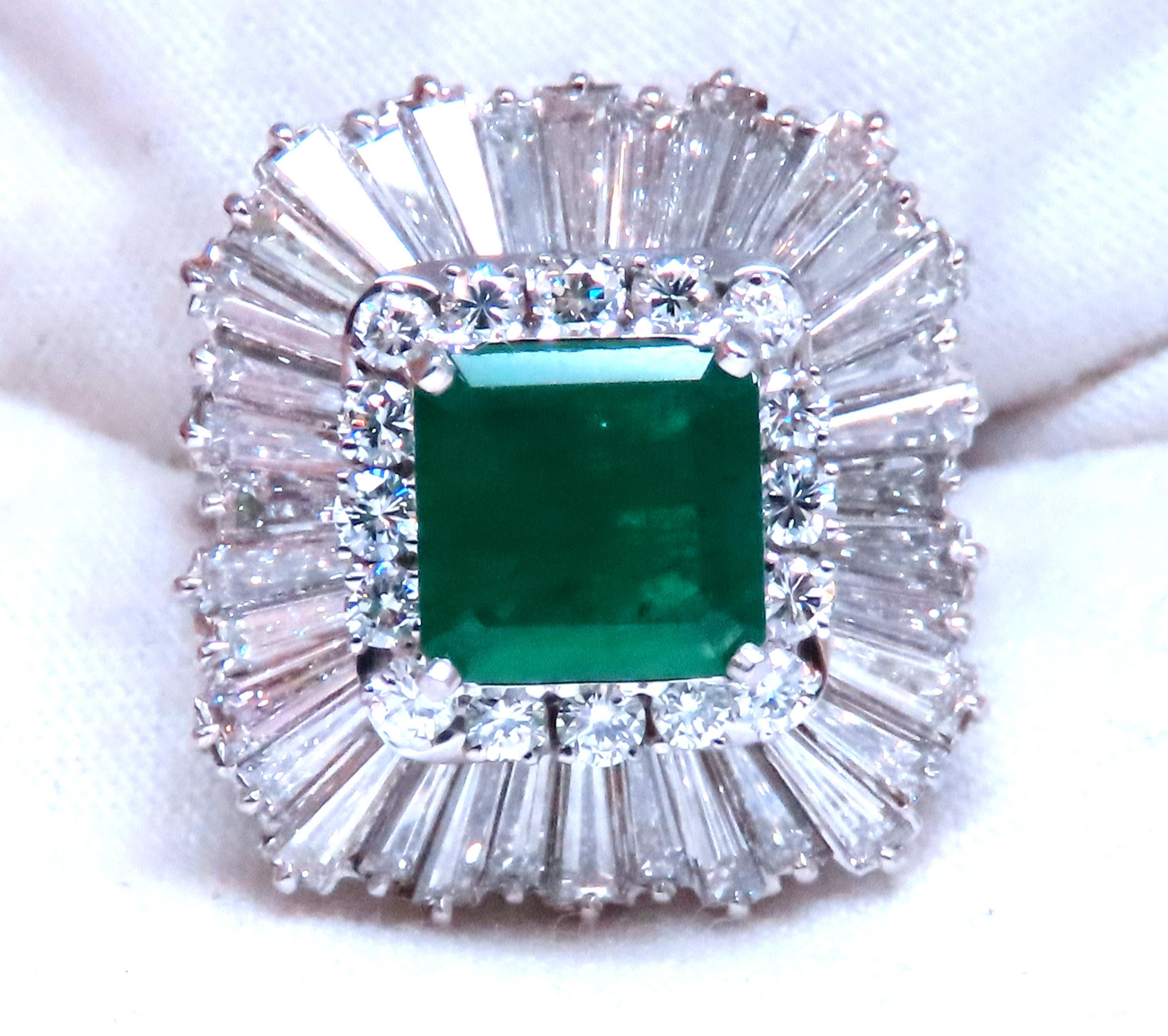 Natural Emerald Diamonds Classic Ballerina Cocktail Ring Platinum Ref 12294 For Sale 3