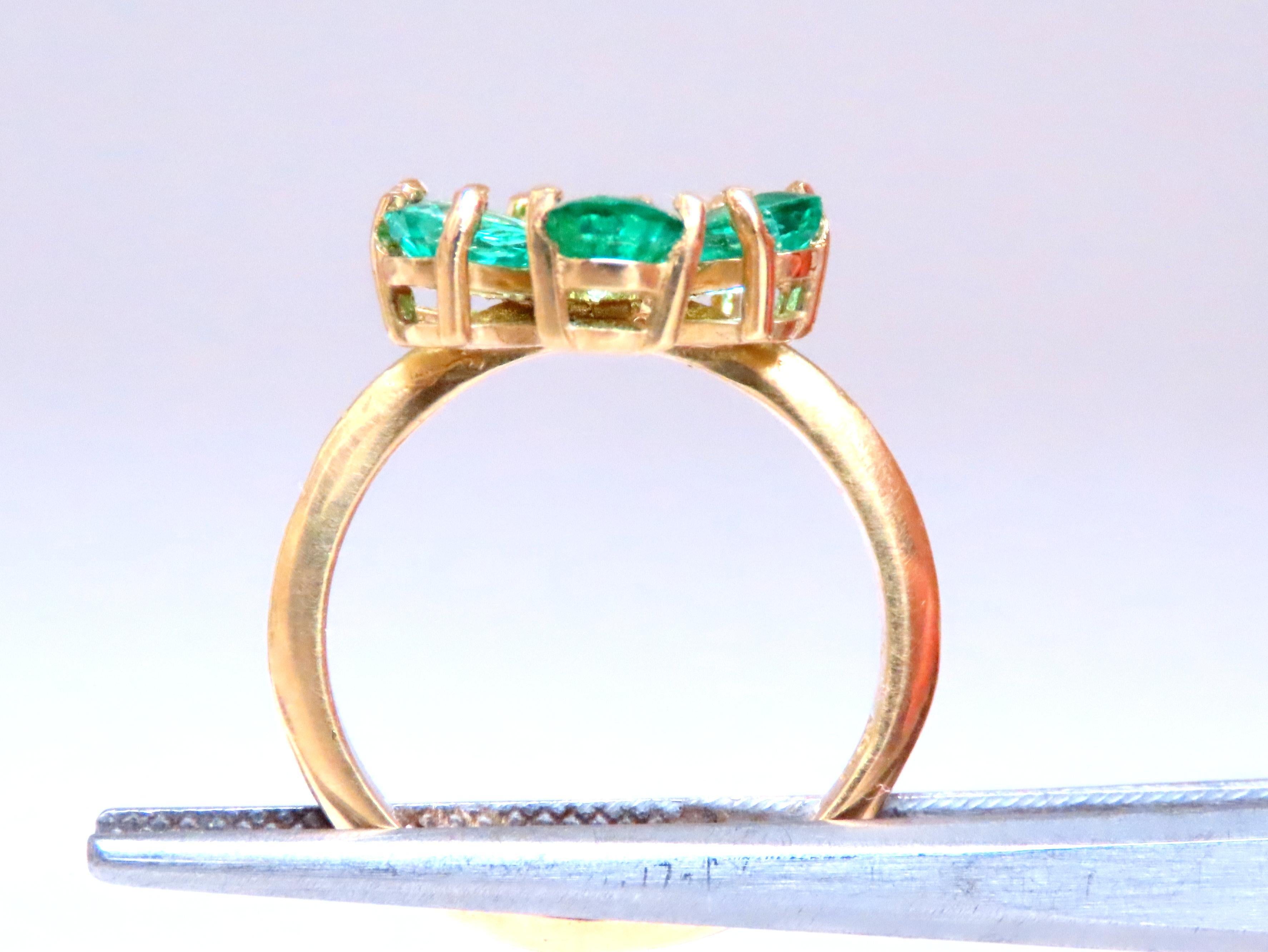 Contemporary Natural Emerald Diamonds Cluster Earrings Ring Suite 18kt 12503 For Sale