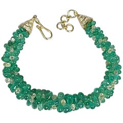 Natural Emerald Drops Bracelet in 18 Karat Gold with Diamond Briolette