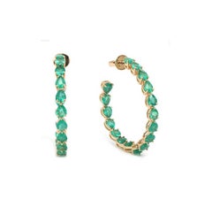 Natural Emerald Pear-Shaped Earrings in 18K Gold, 10 Carats, India