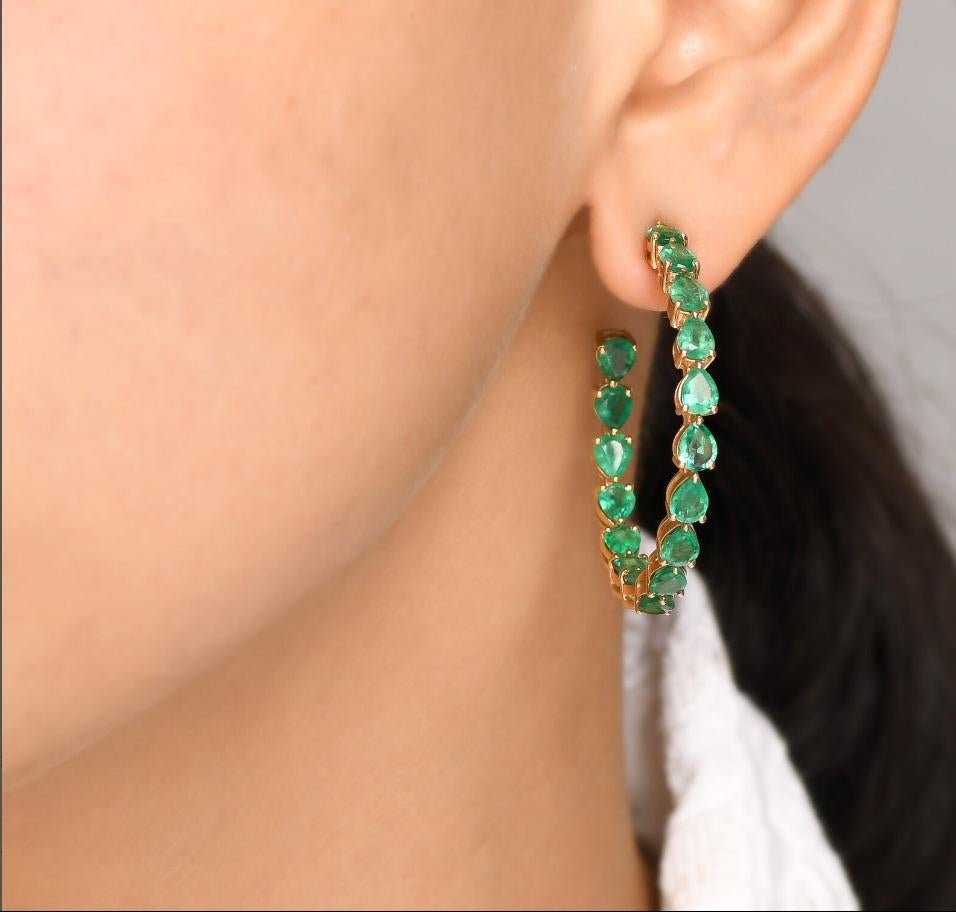 Pendiente de esmeralda natural en oro de 18 quilates Corte Asscher en venta