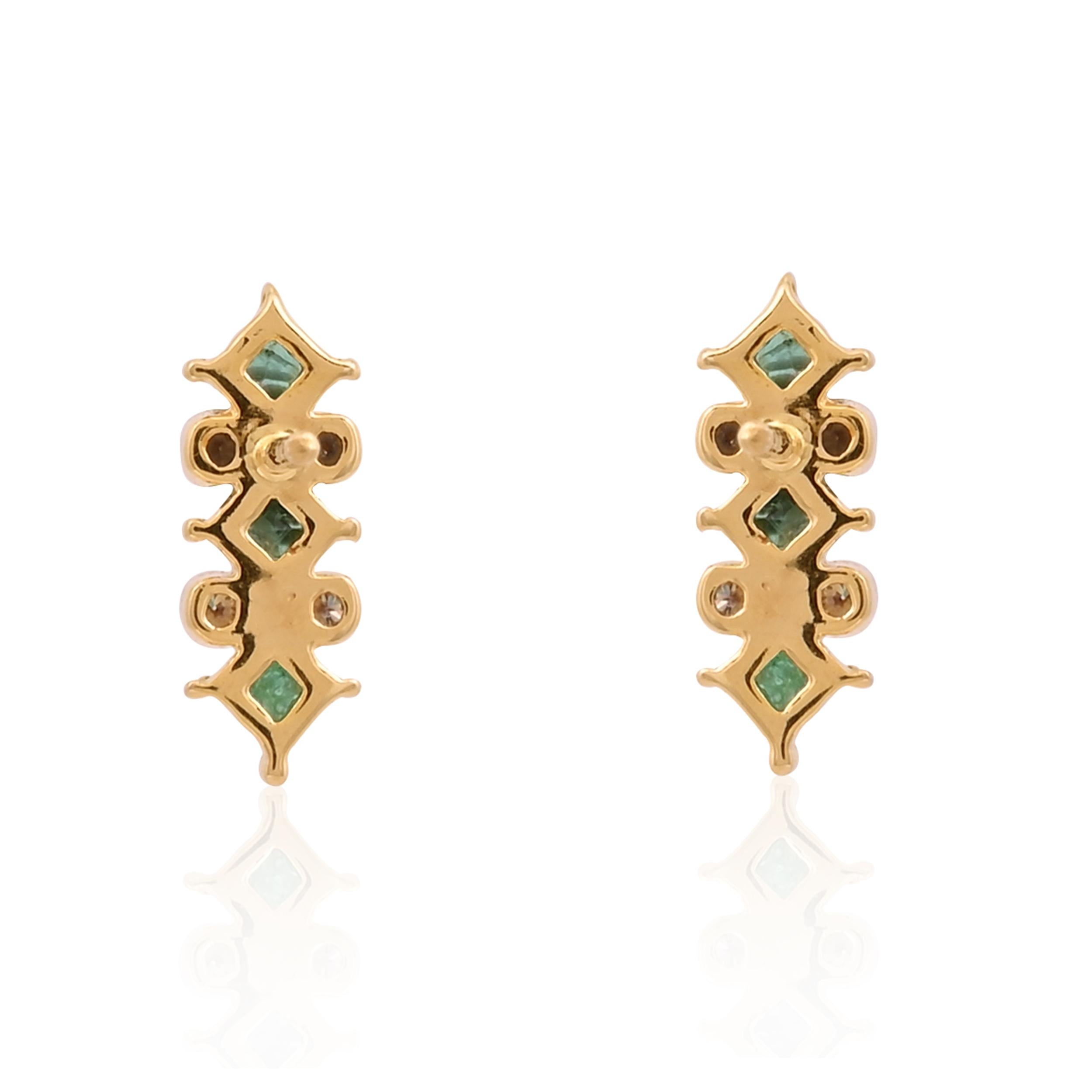 Mixed Cut Natural emerald earring with diamond 0.12 cts in 14k gold For Sale