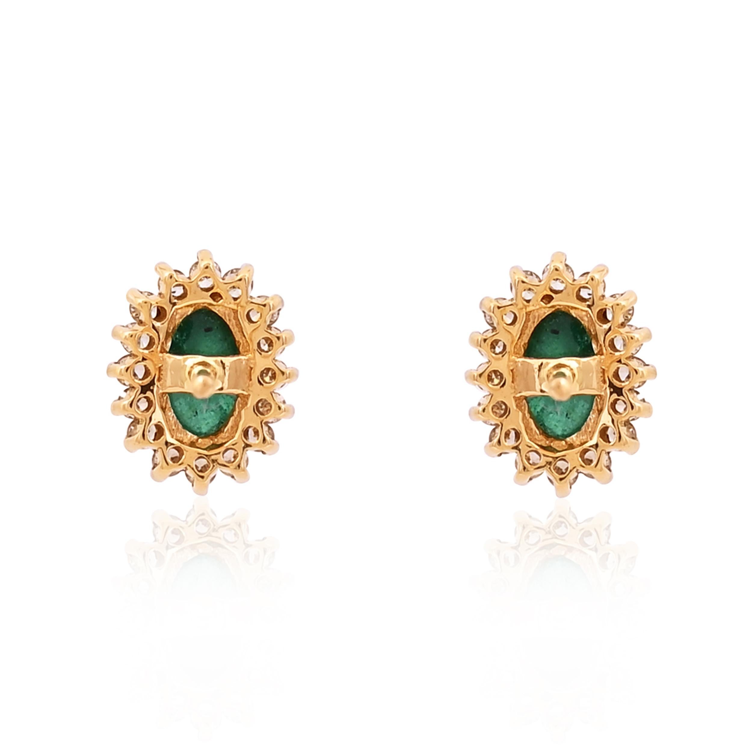 Natürlicher Smaragd-Ohrring mit Diamant 0,25 Karat in 18 Karat Gold (Gemischter Schliff) im Angebot