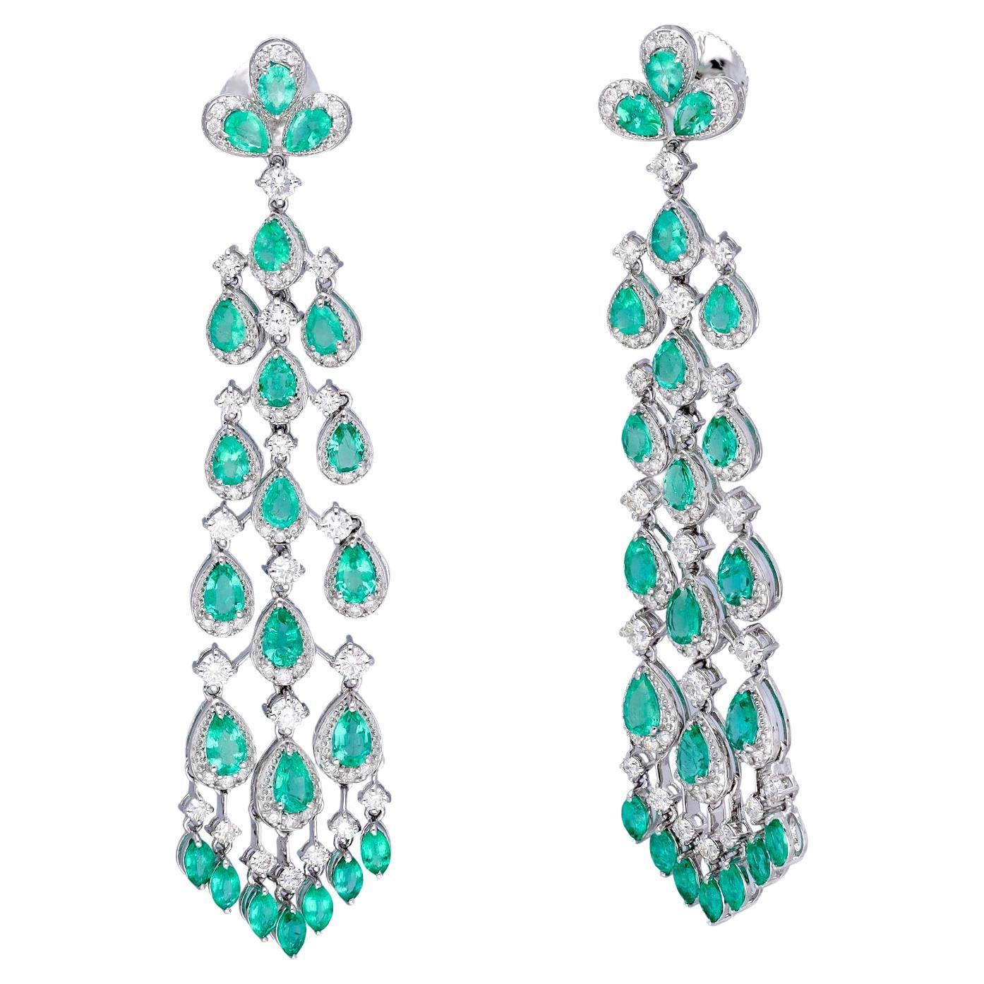 Natural Emerald earring with diamond 2.49 cts in 18k gold