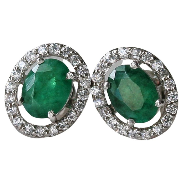 Natural Emerald Earrings For Sale at 1stDibs