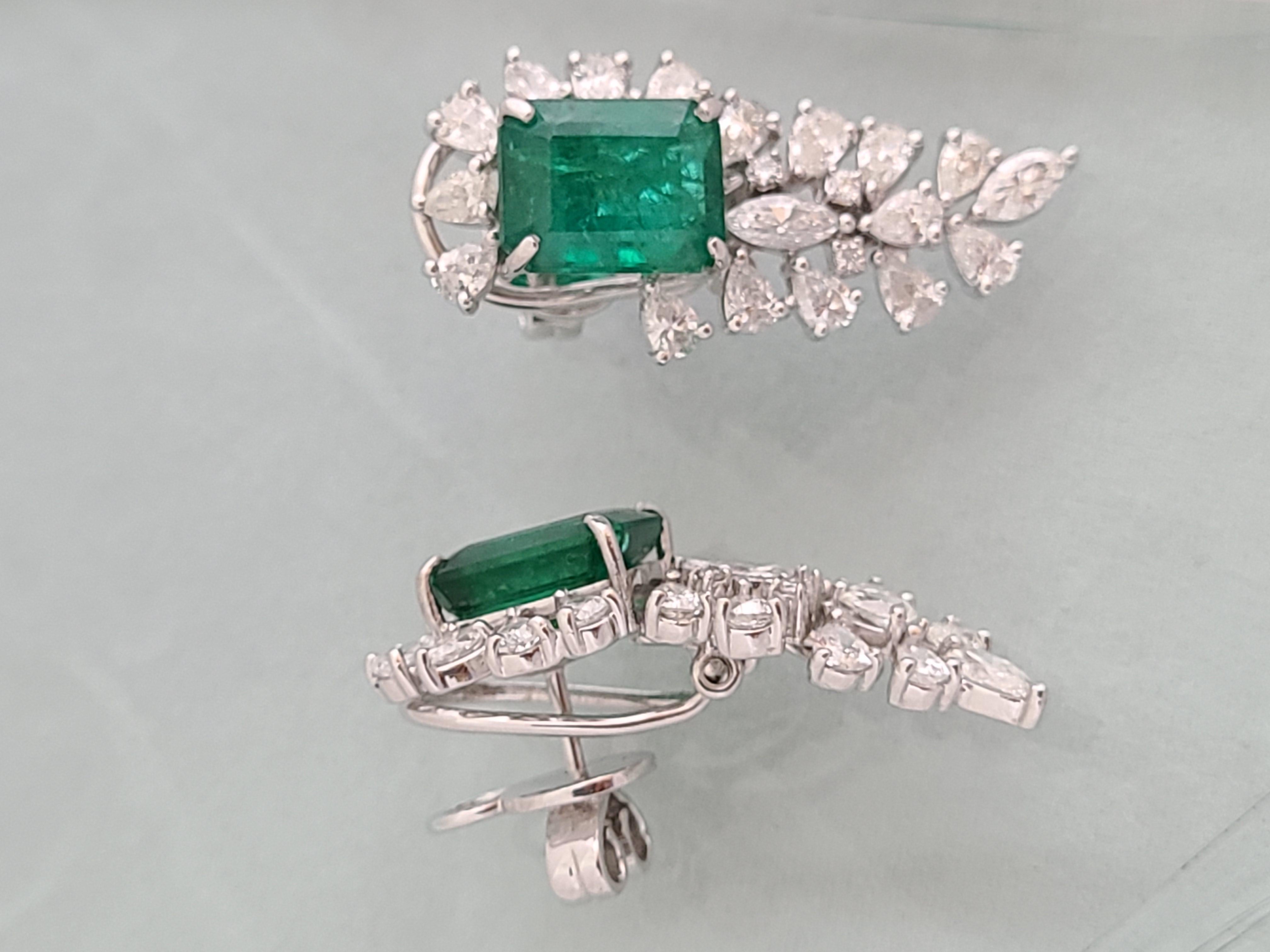 Modern Natural Emerald Earrings Set in 18 Karat Gold with Diamonds