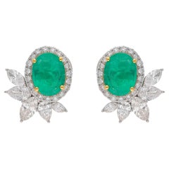 Boucles d'oreilles en émeraudes naturelles avec diamants et or 18 carats